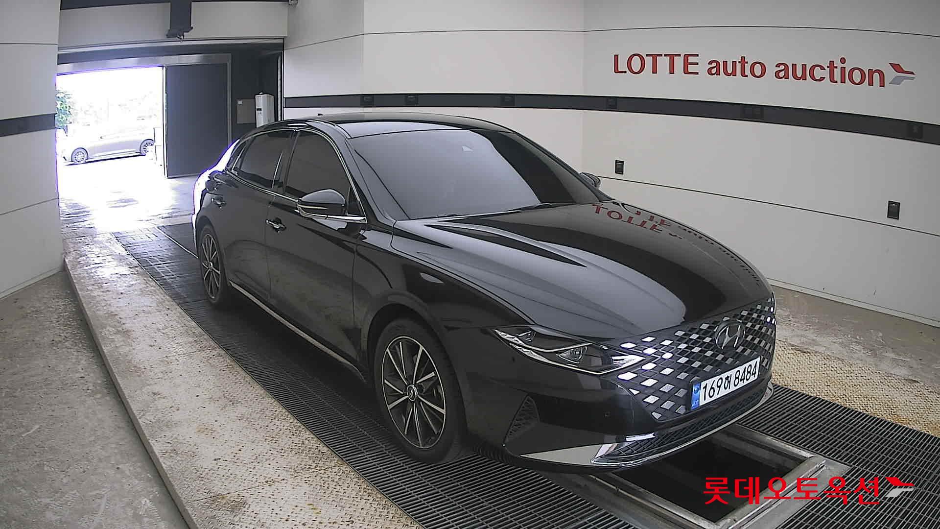 2022 - hyundai grandeur