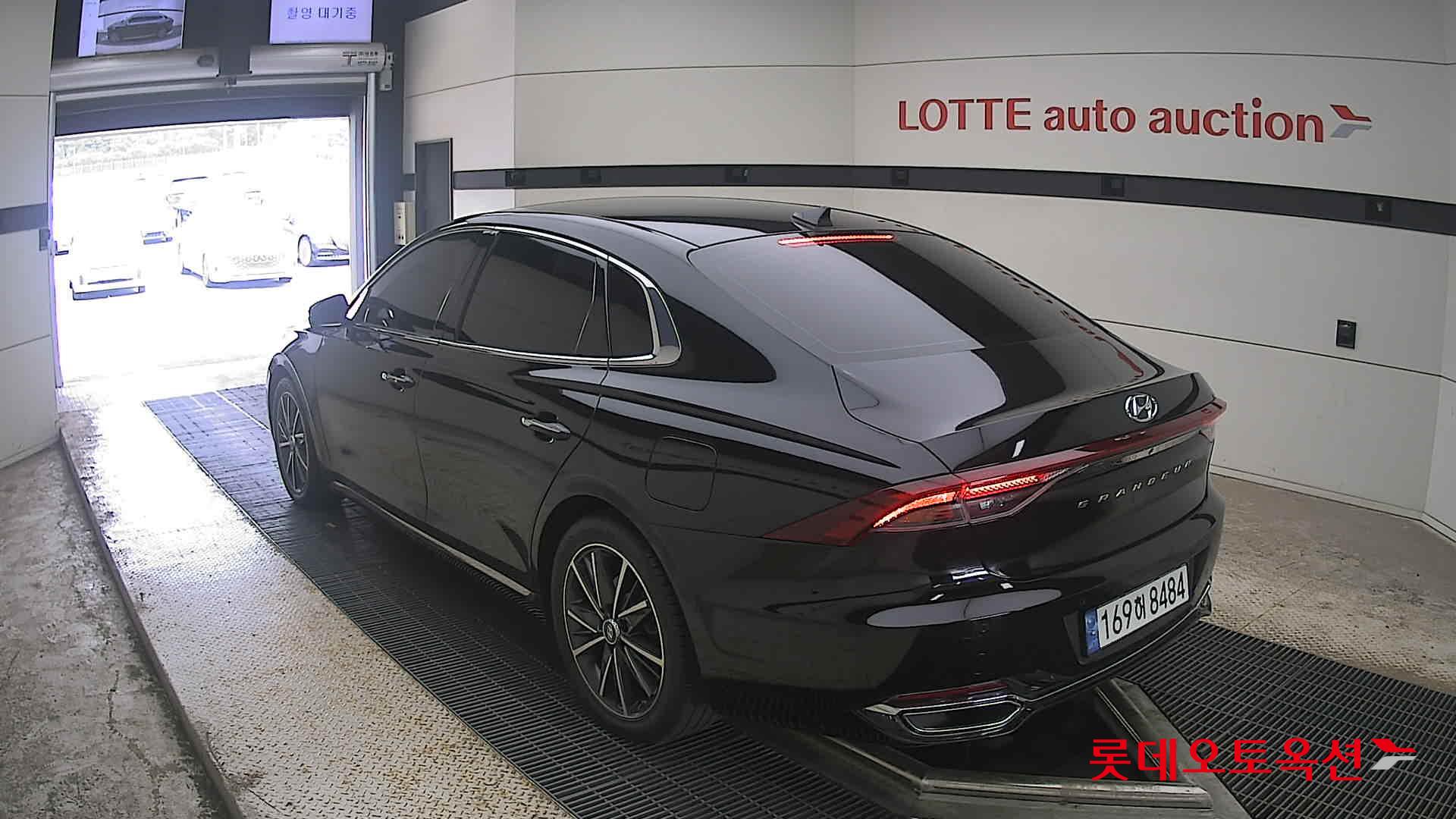 2022 - hyundai grandeur