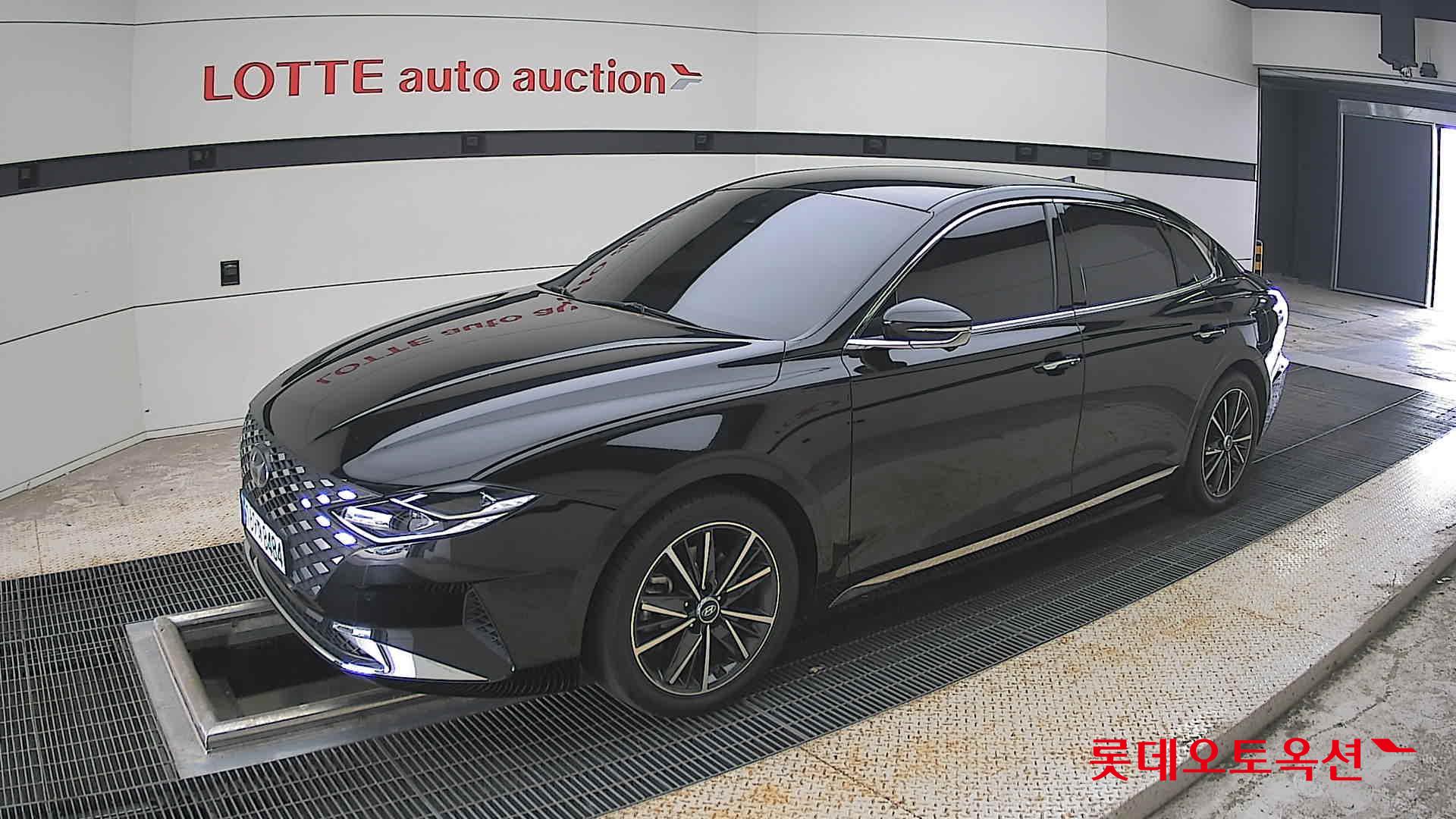 2022 - hyundai grandeur