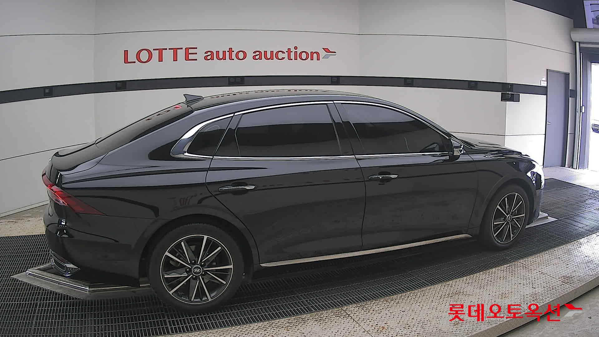 2022 - hyundai grandeur