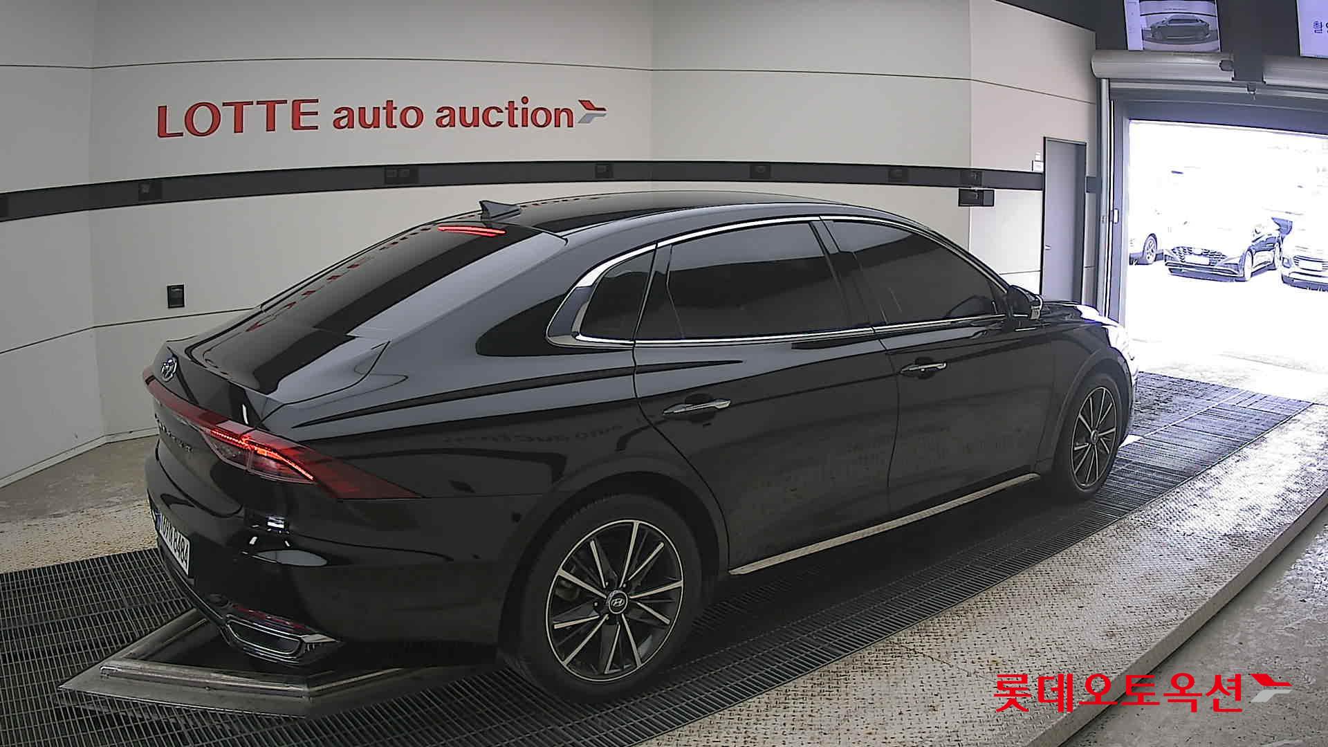 2022 - hyundai grandeur