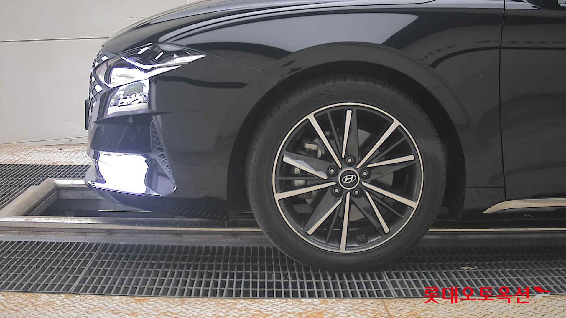 2022 - hyundai grandeur