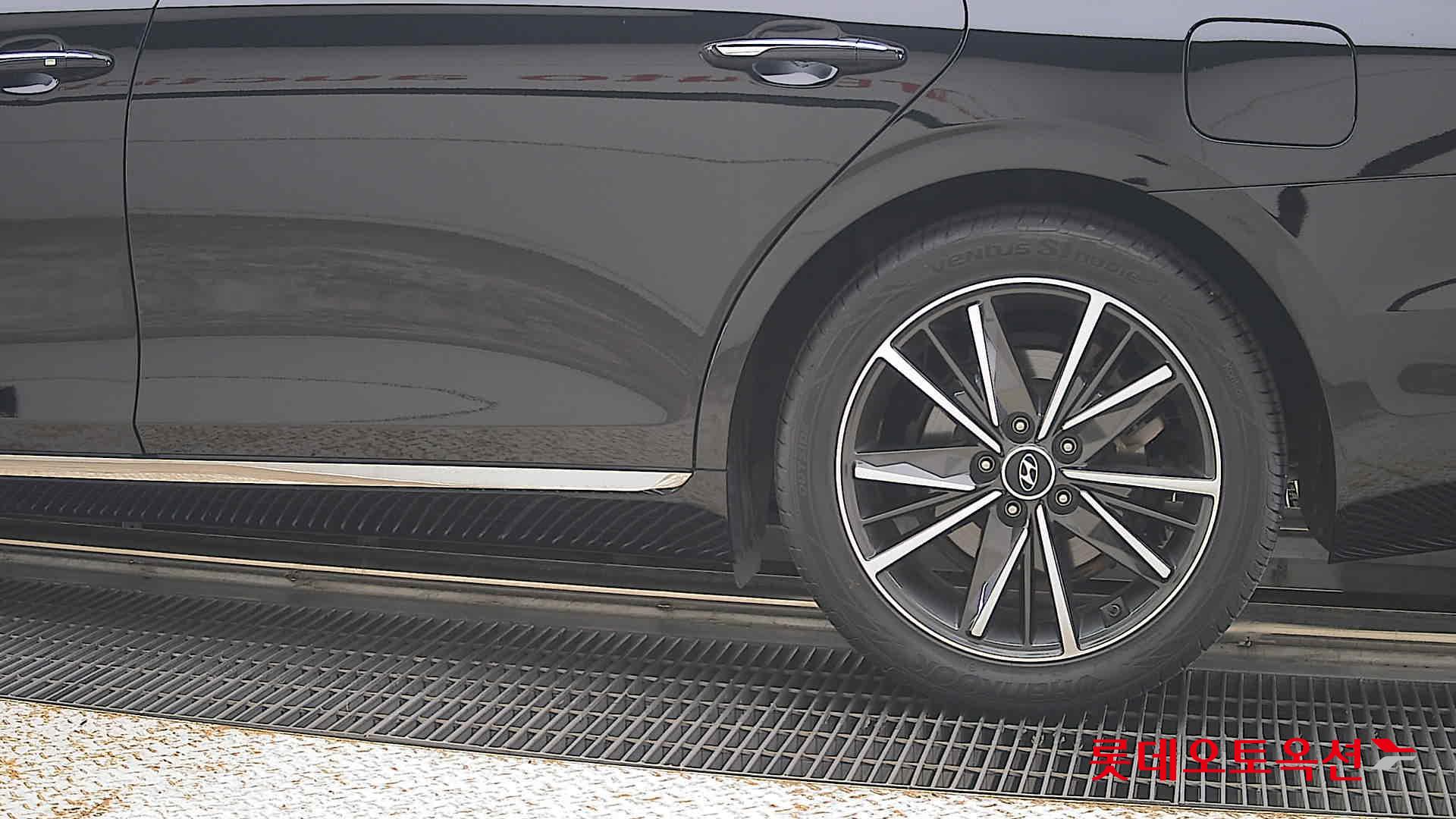 2022 - hyundai grandeur