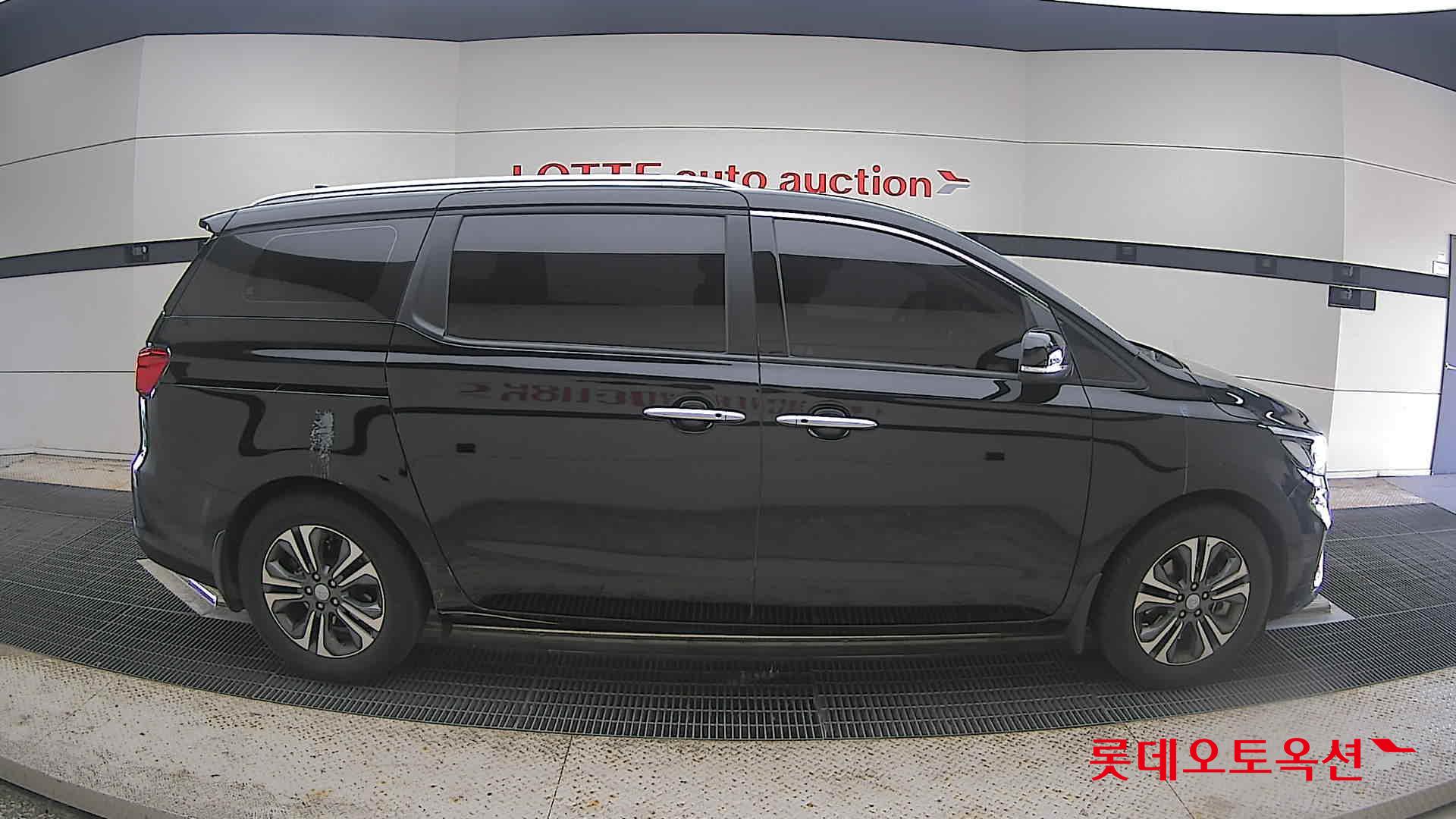 2019 - kia carnival