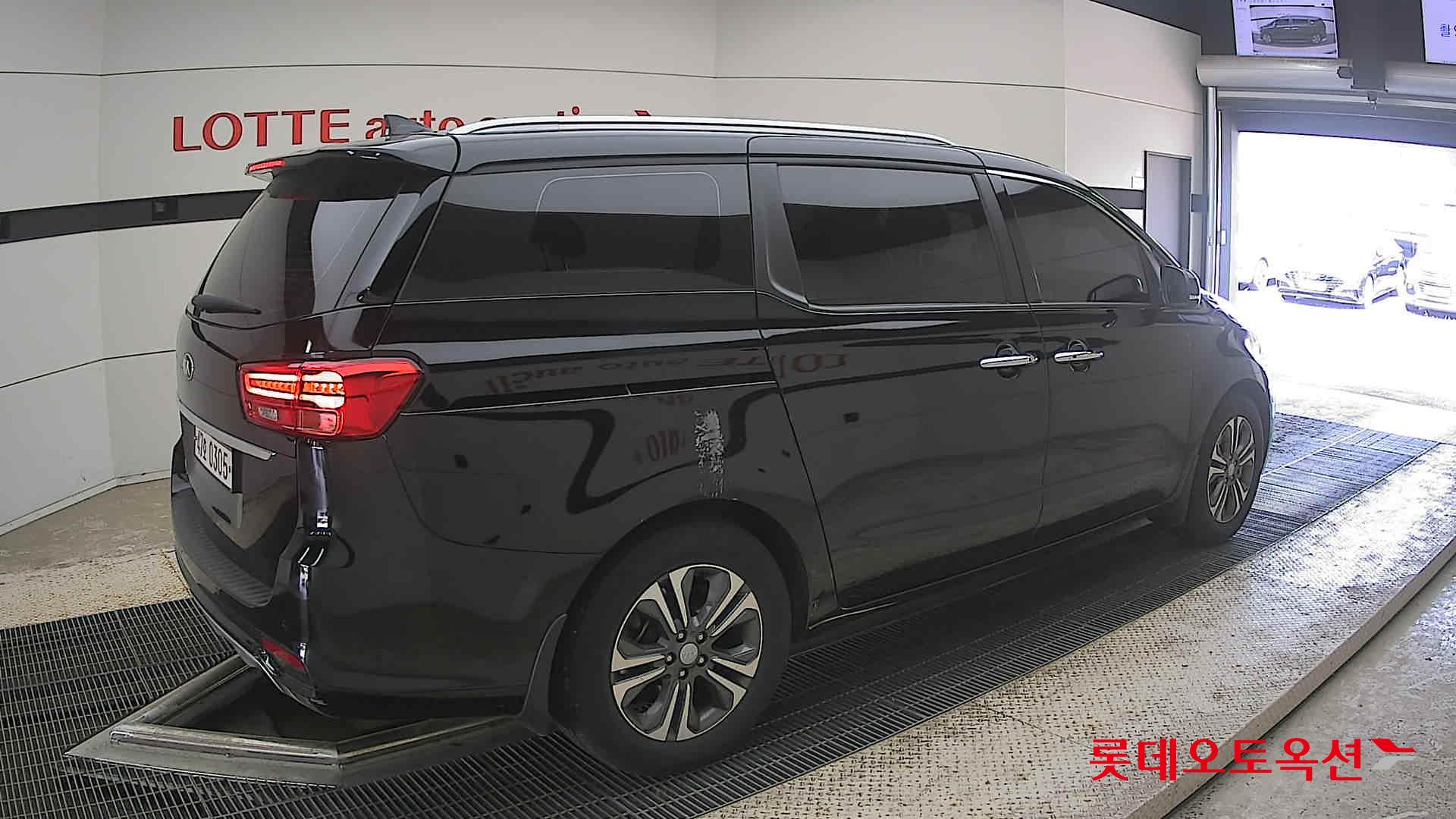 2019 - kia carnival
