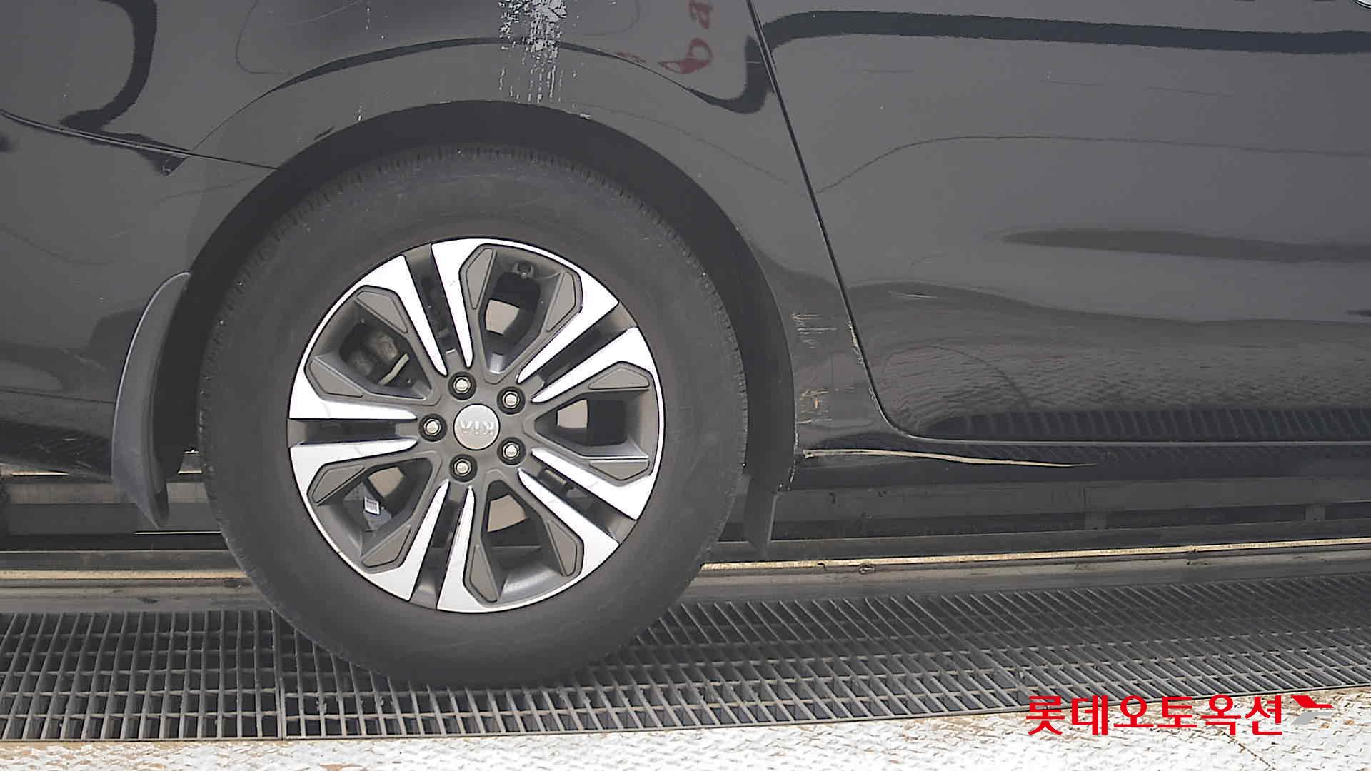2019 - kia carnival