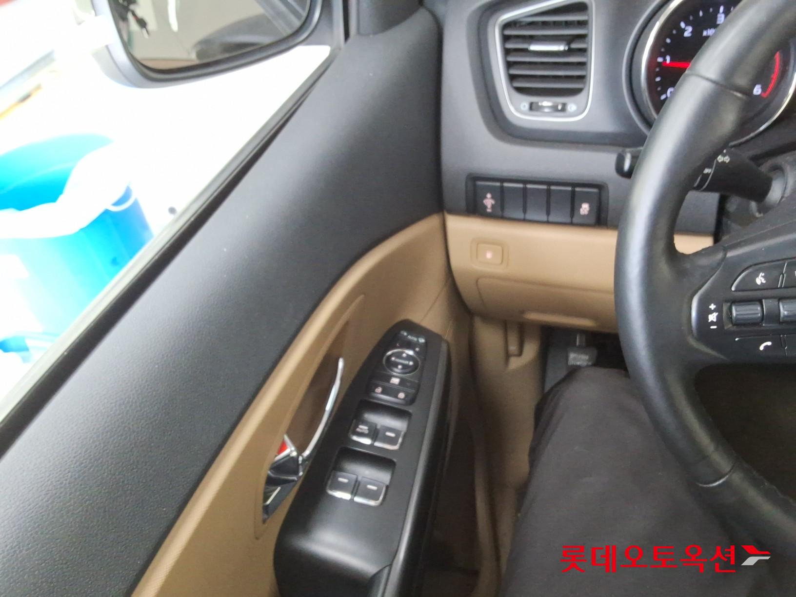 2019 - kia carnival