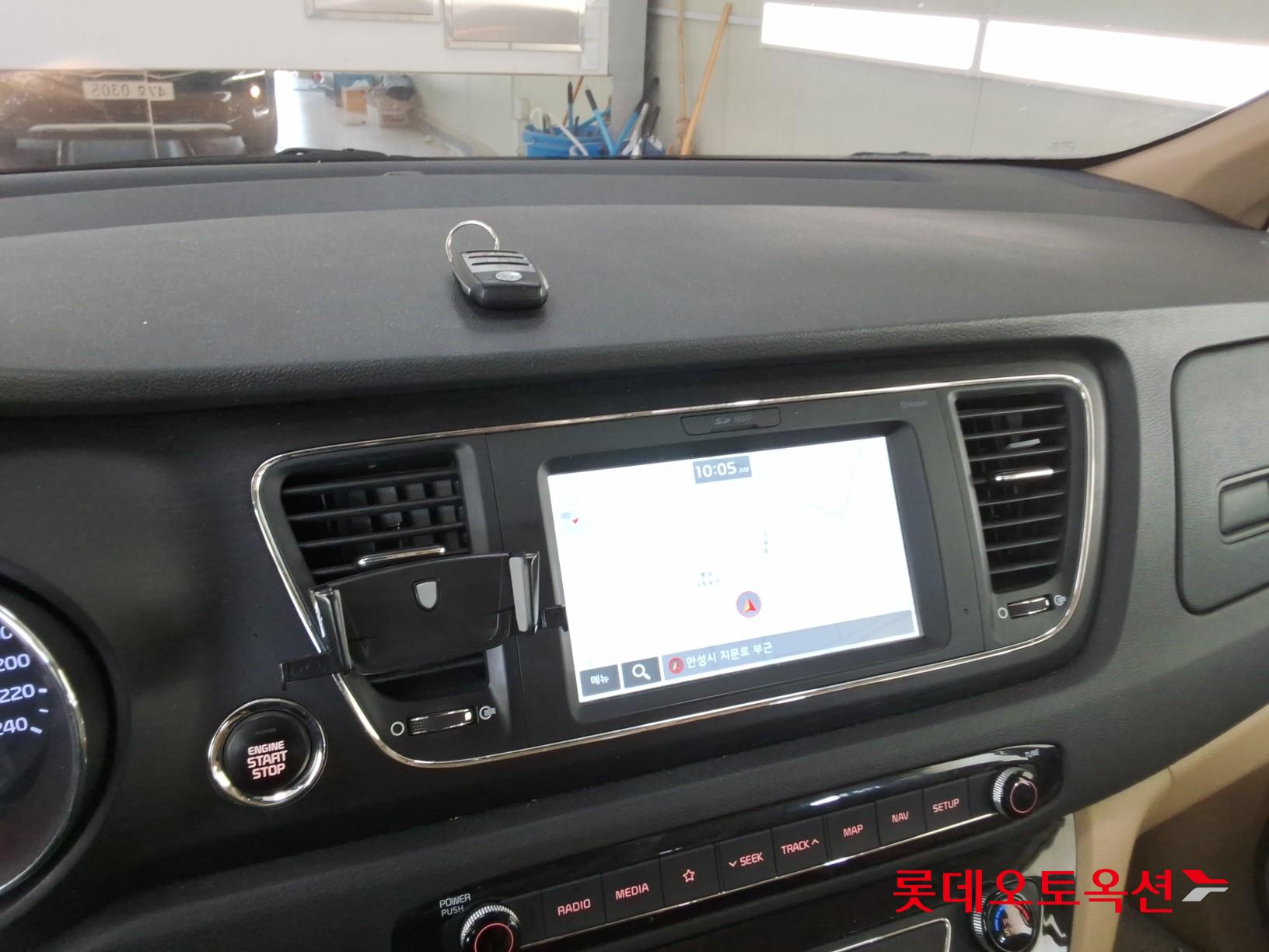 2019 - kia carnival