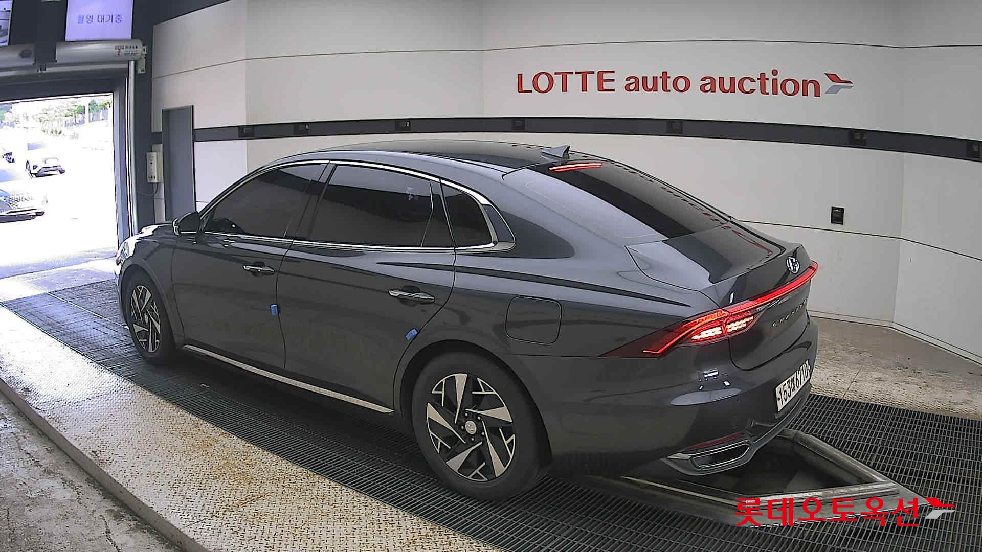 2021 - hyundai grandeur