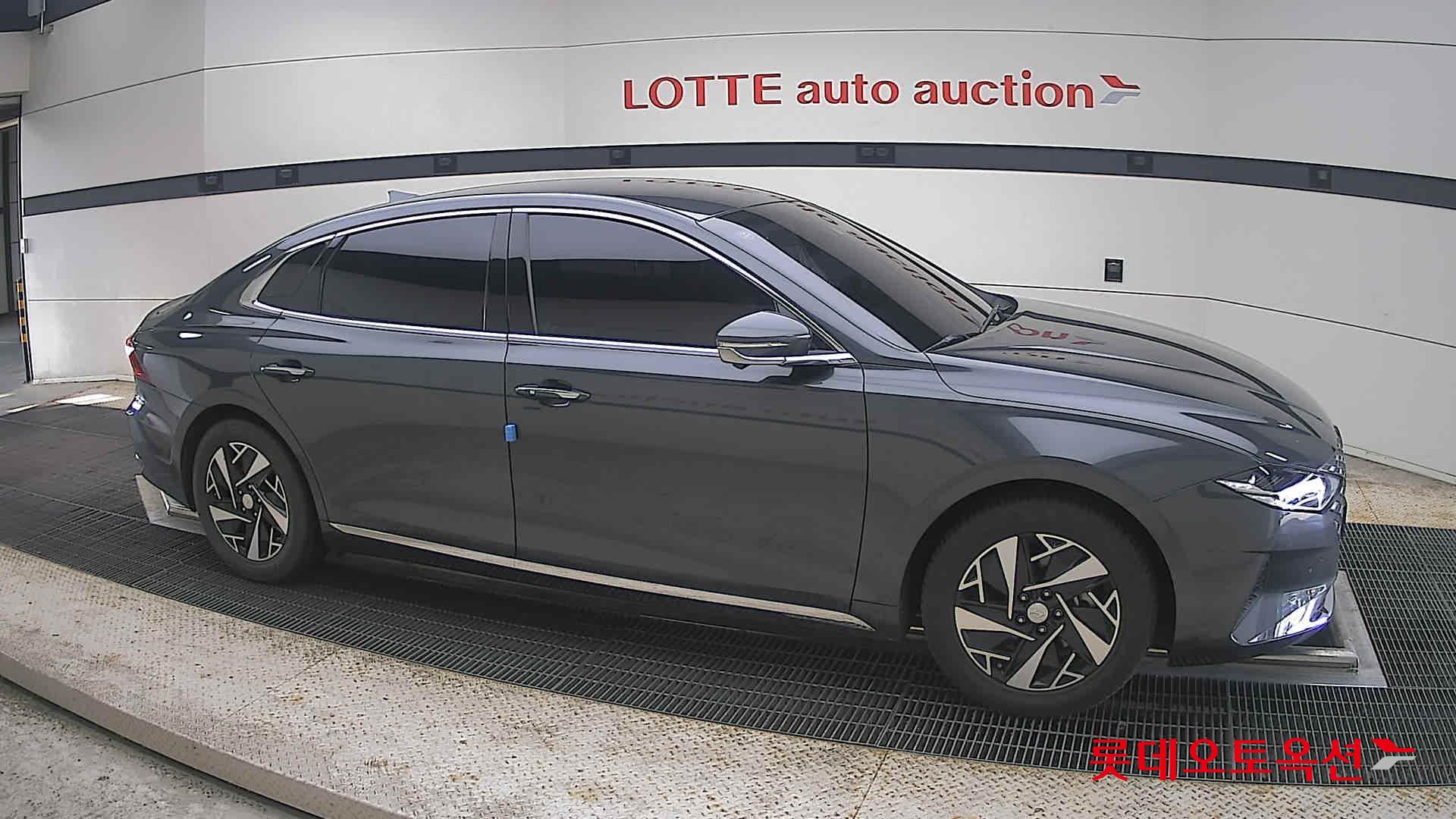 2021 - hyundai grandeur