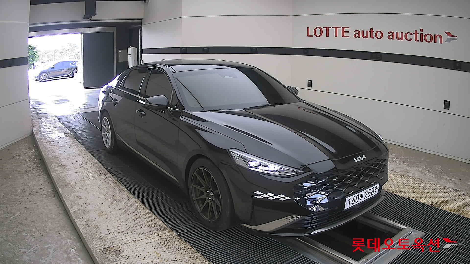 2022 - kia k8