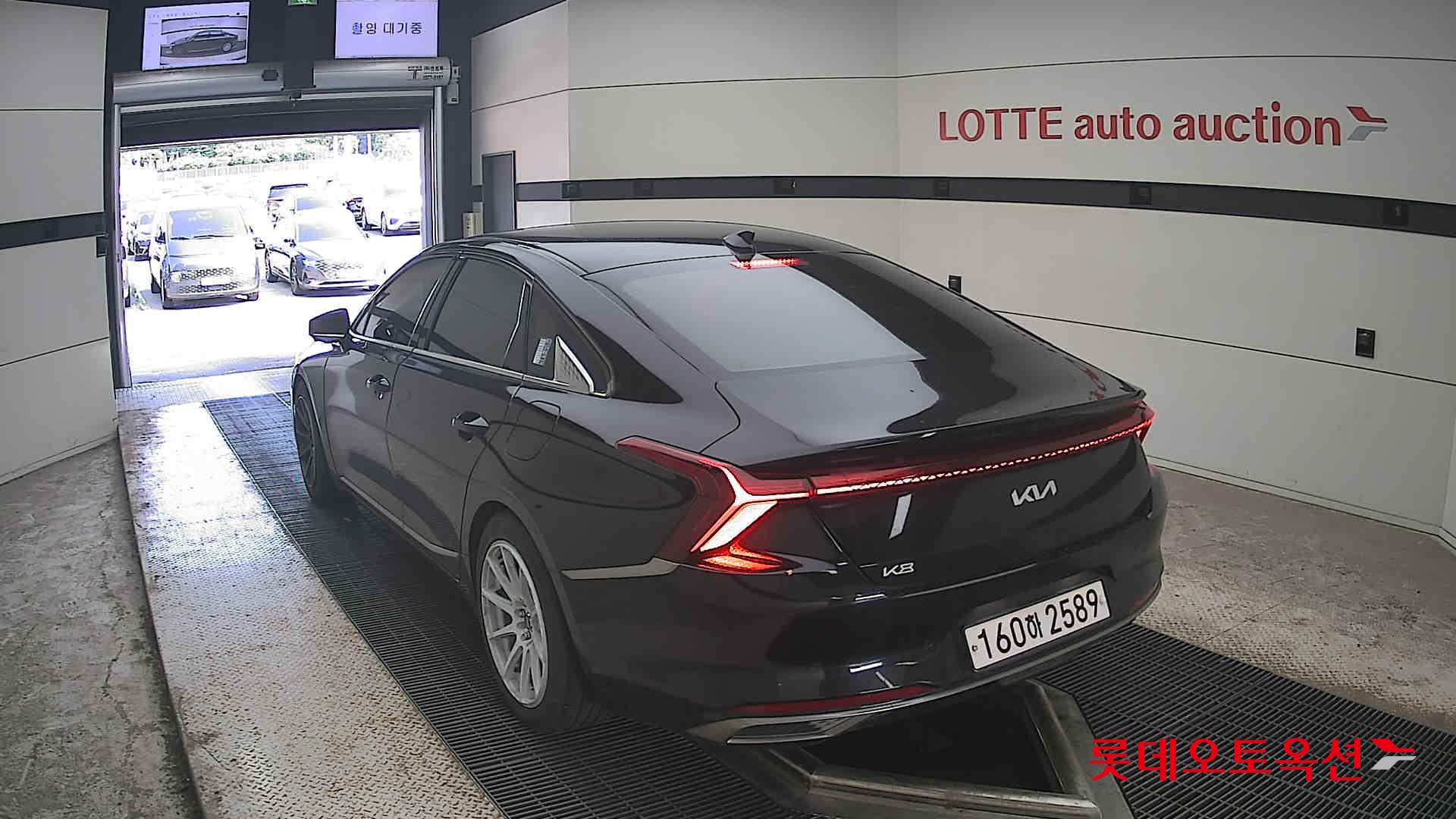 2022 - kia k8