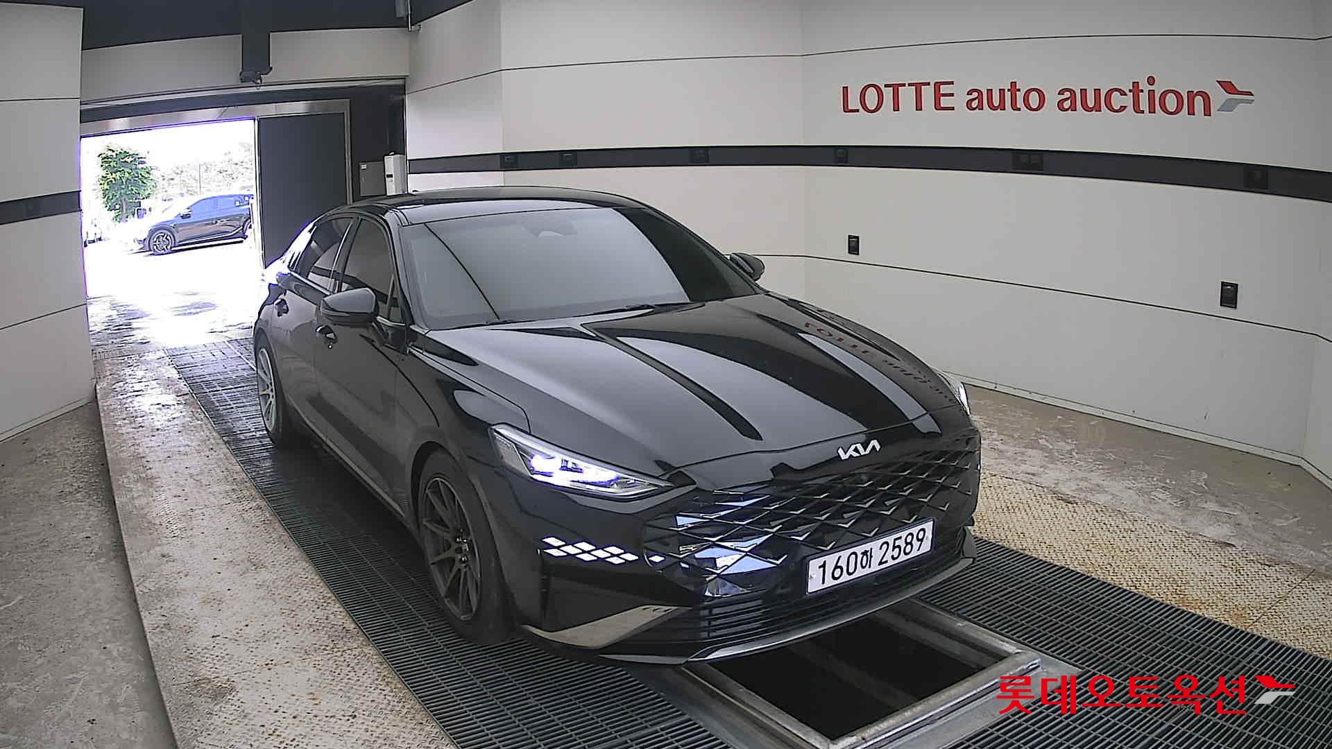2022 - kia k8