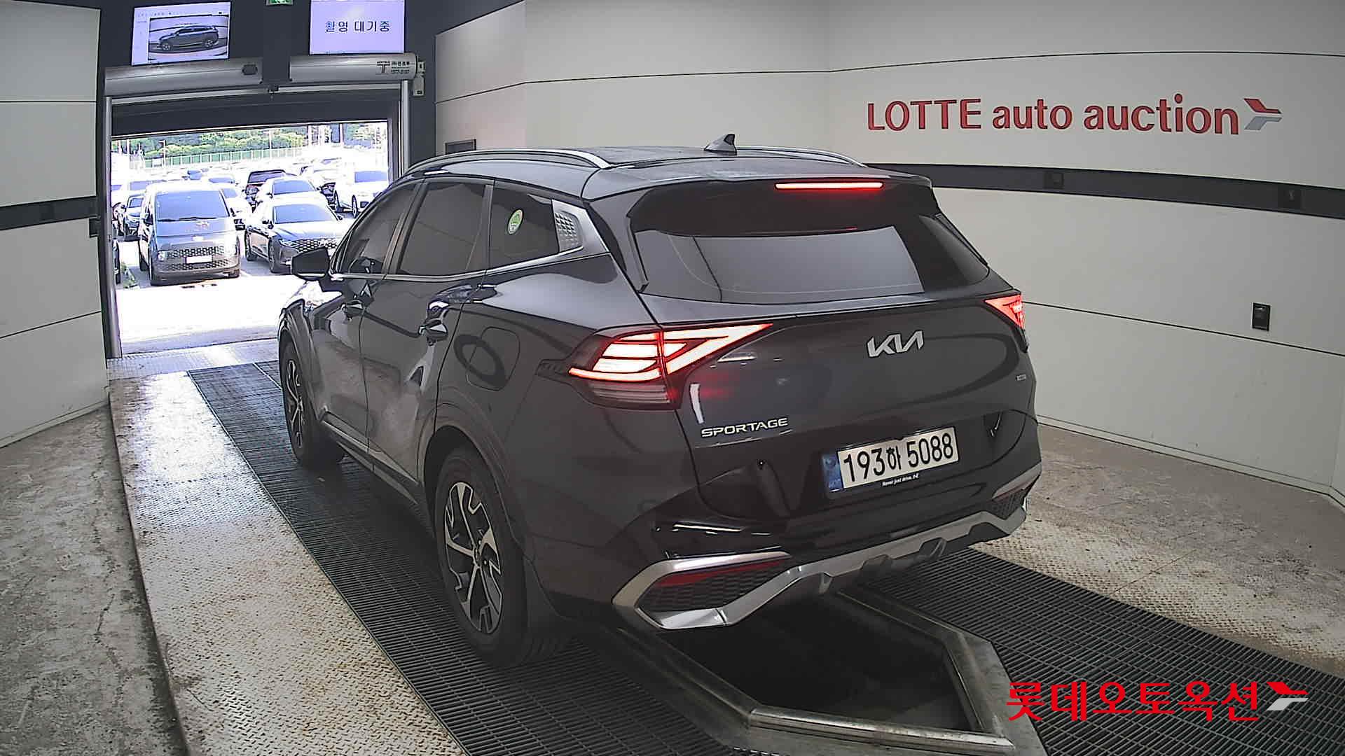2022 - kia sportage