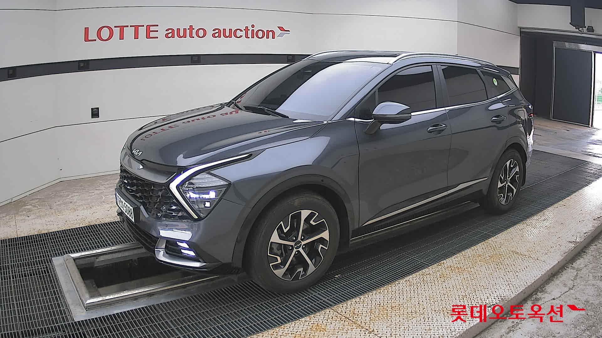 2022 - kia sportage