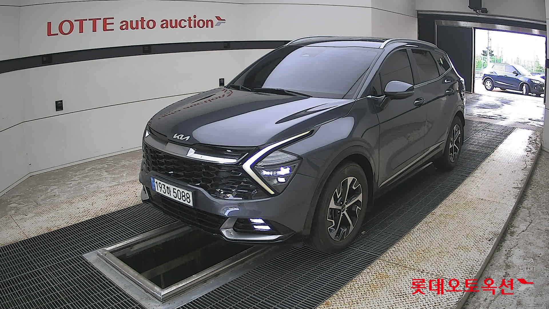 2022 - kia sportage