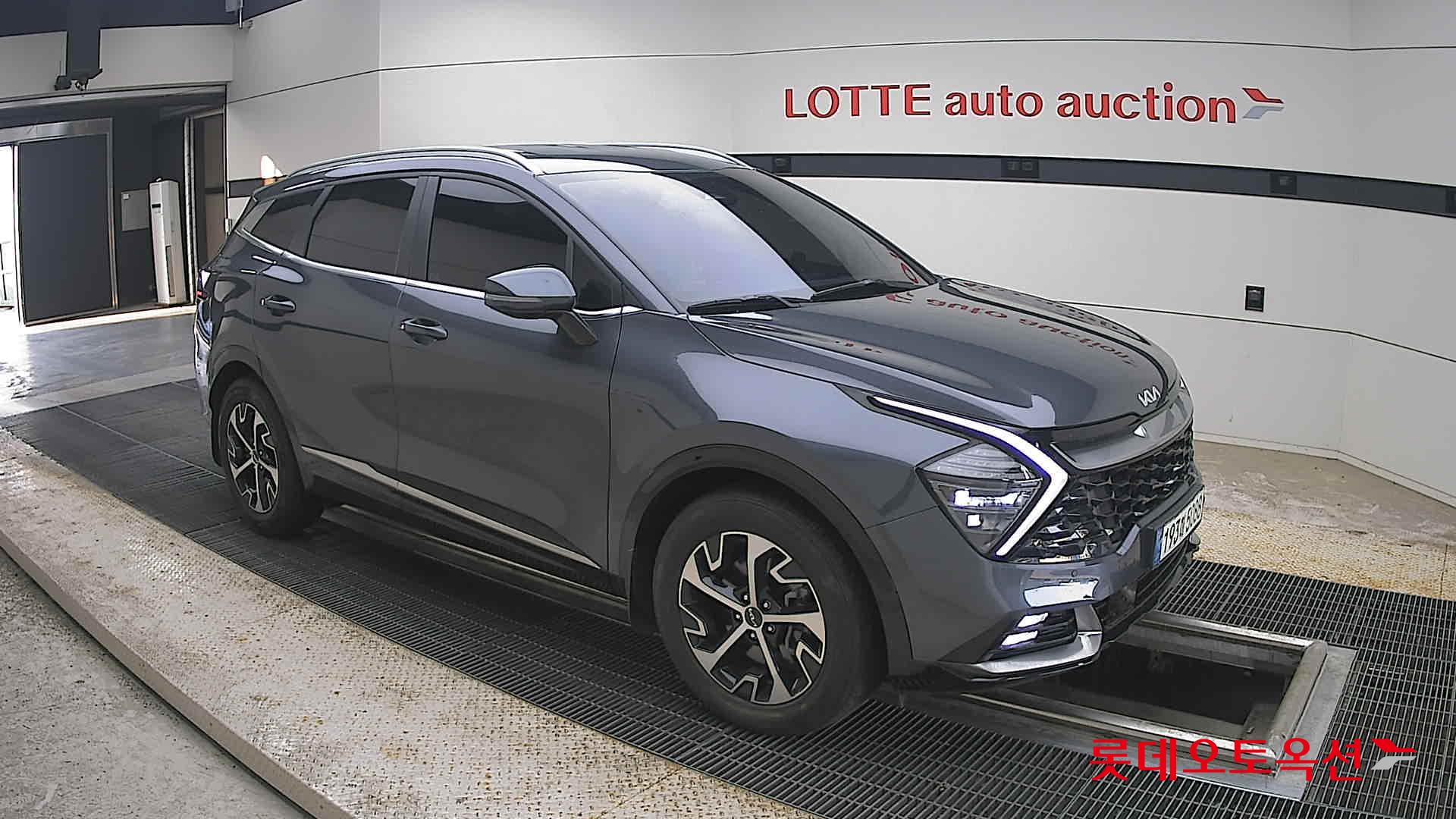 2022 - kia sportage