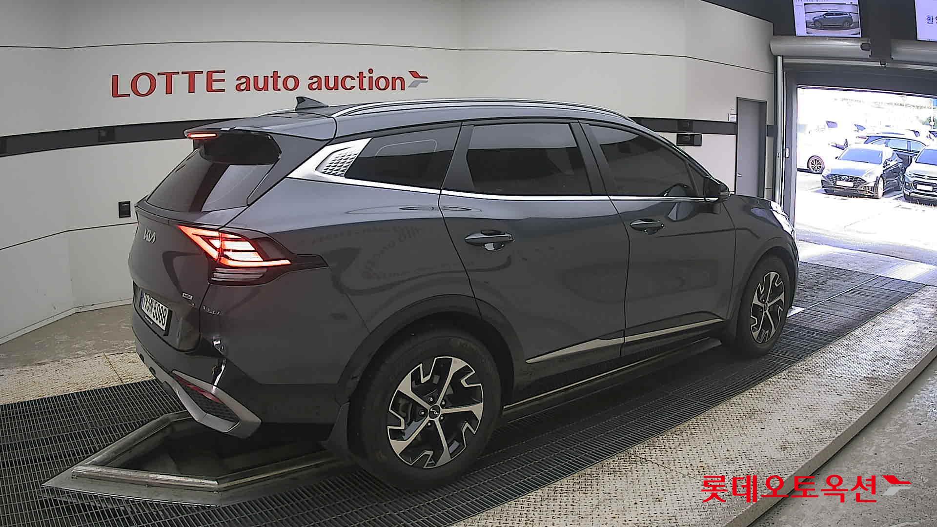 2022 - kia sportage