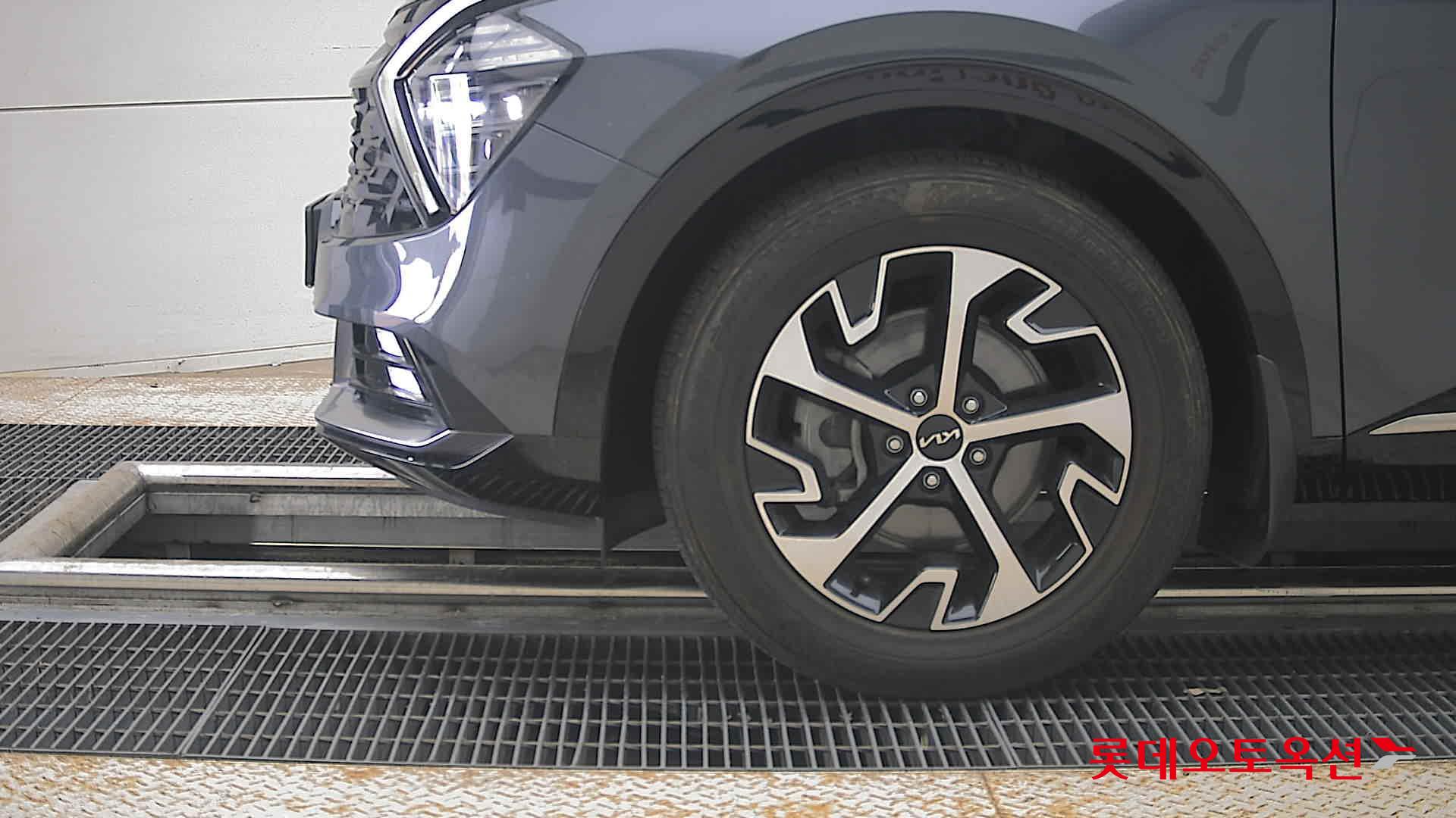 2022 - kia sportage