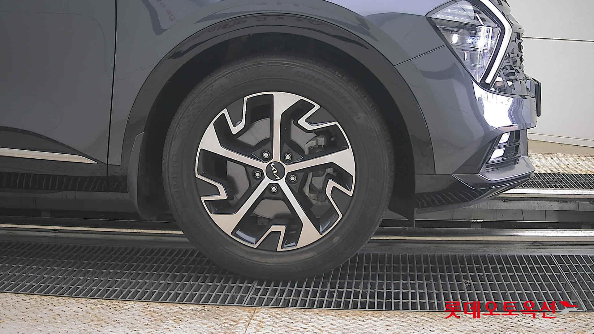 2022 - kia sportage
