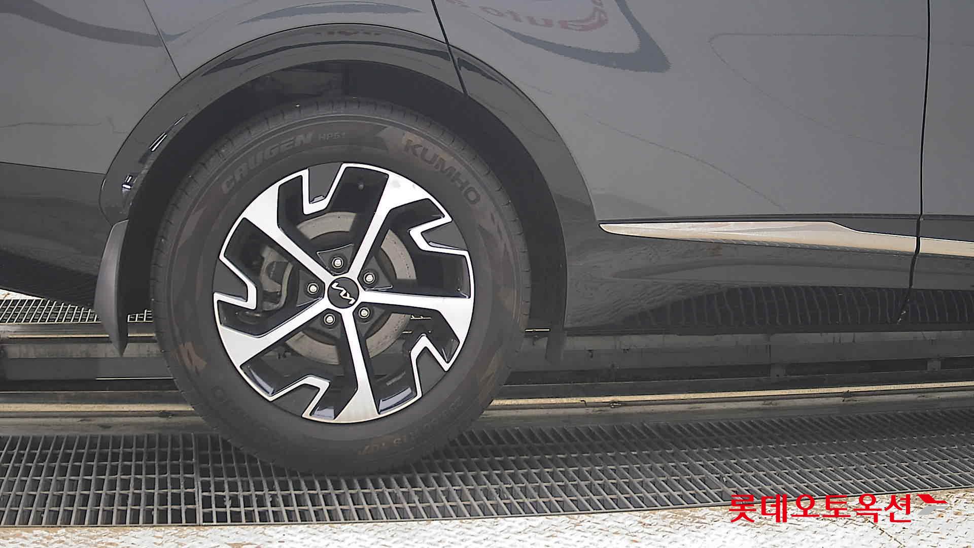 2022 - kia sportage