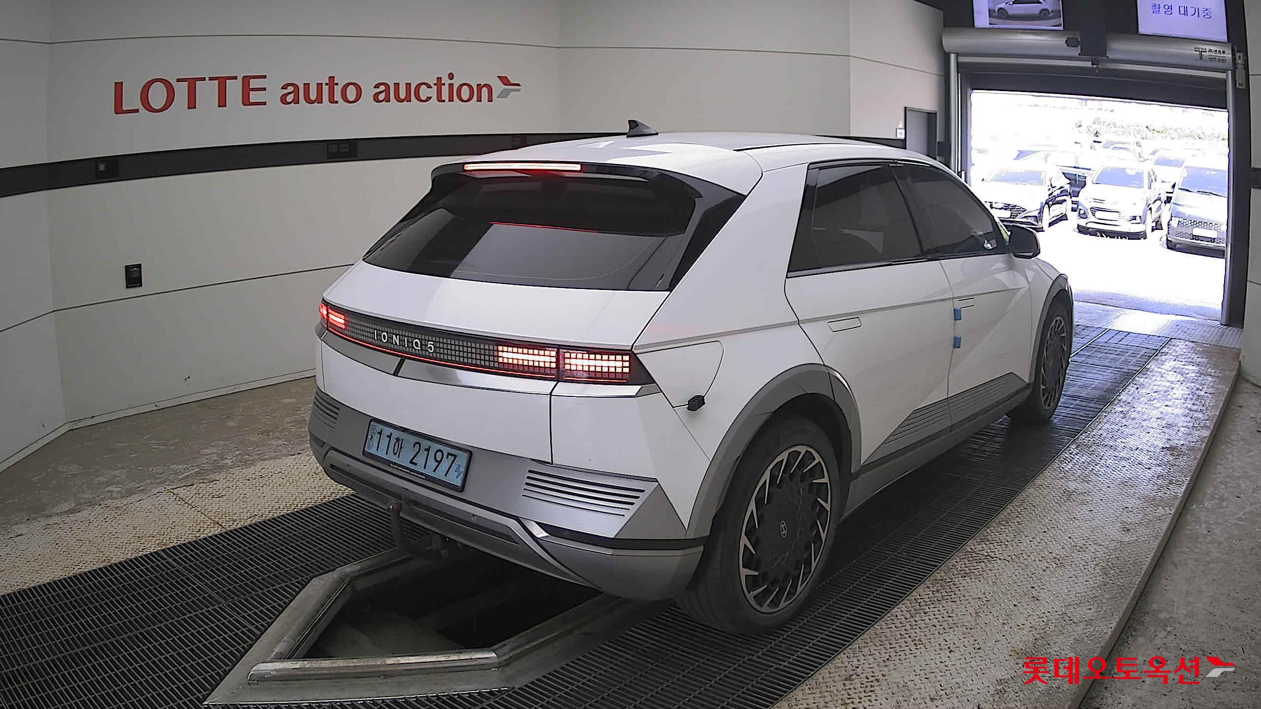2022 - hyundai ioniq