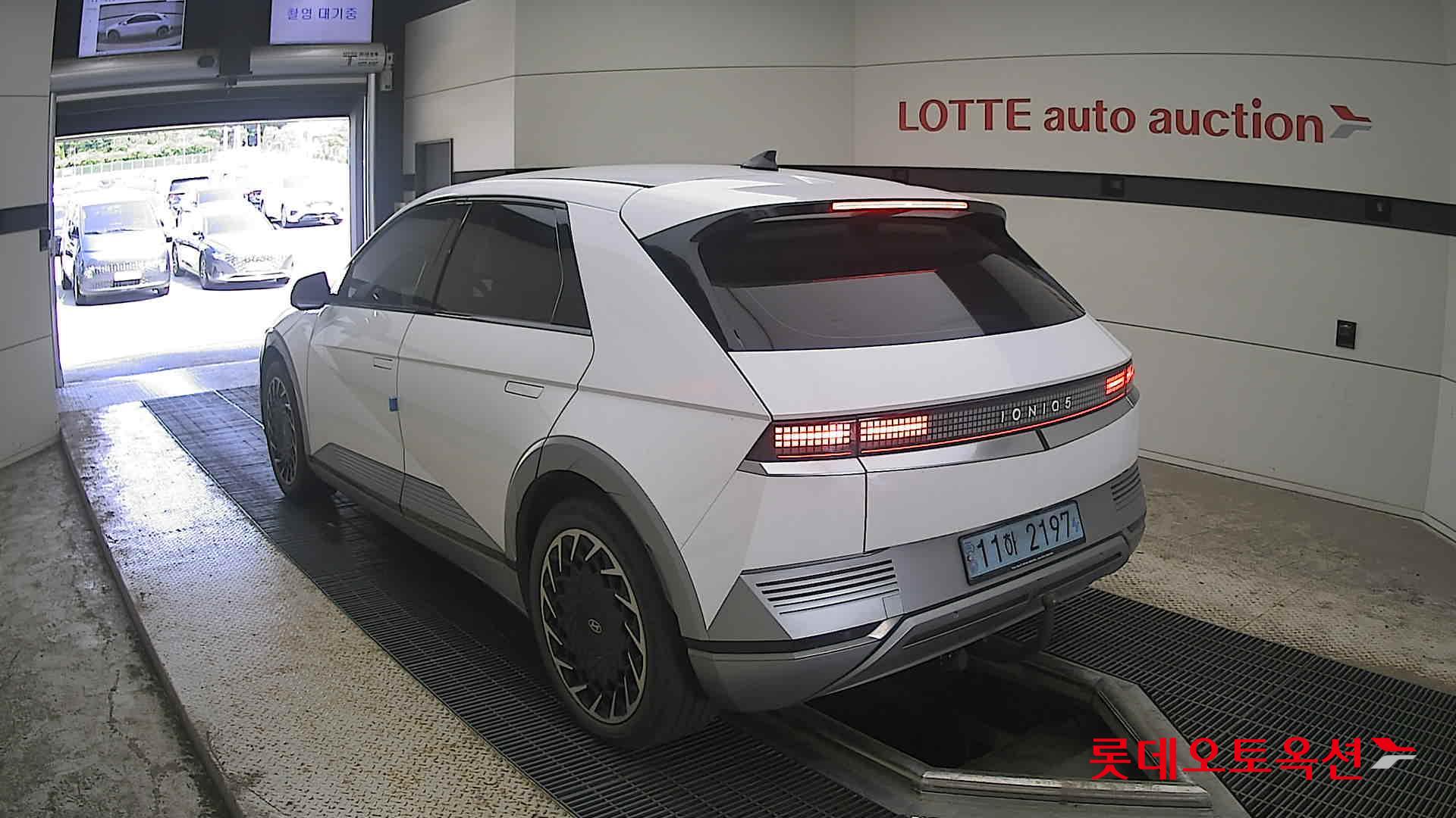 2022 - hyundai ioniq