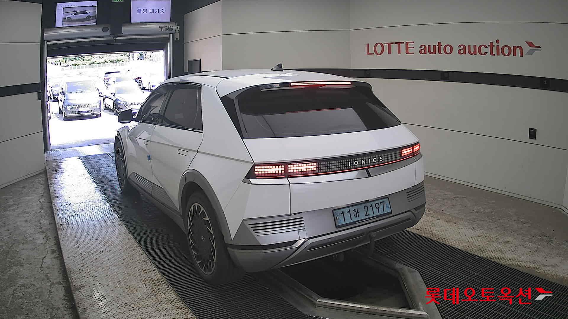 2022 - hyundai ioniq