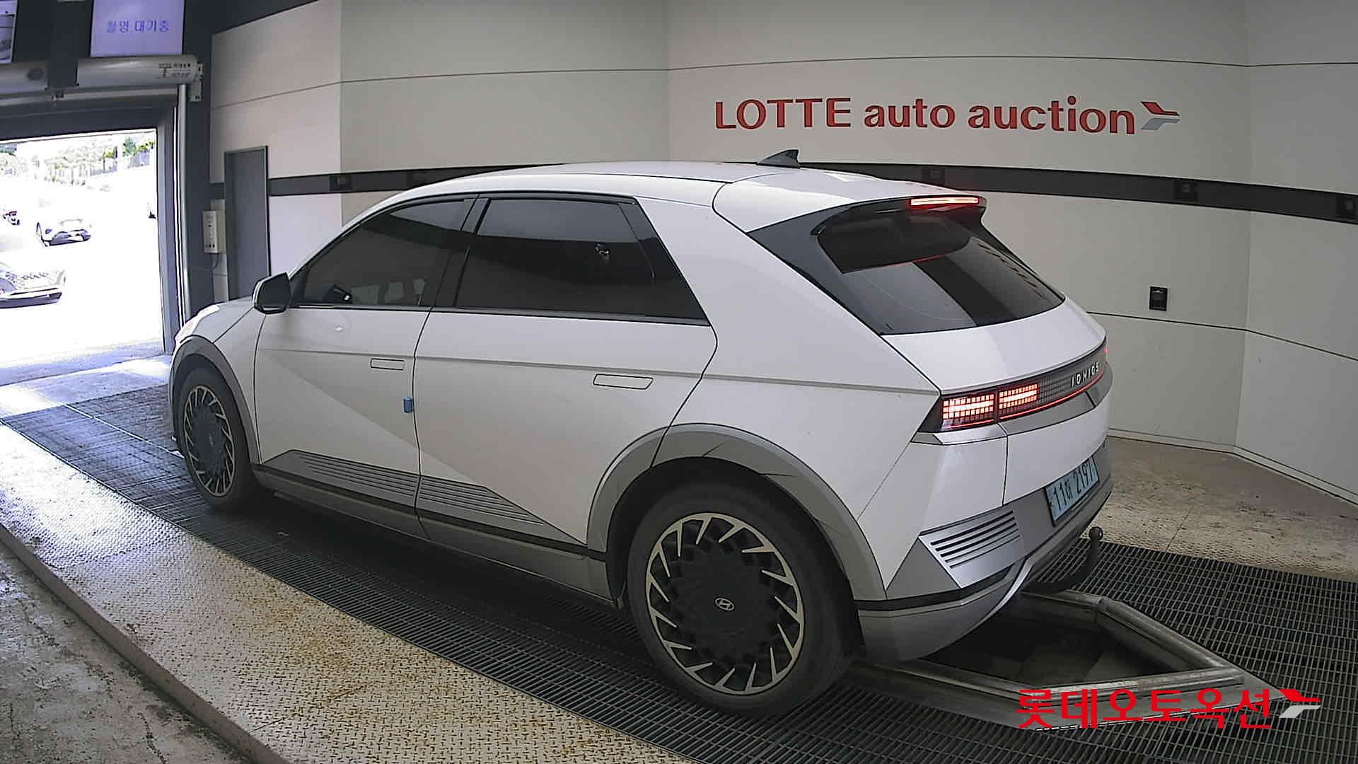 2022 - hyundai ioniq