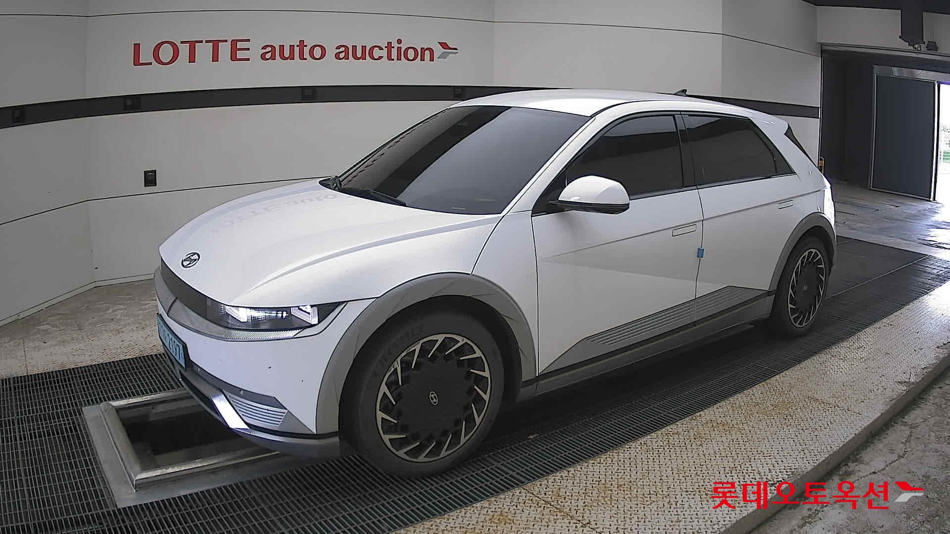2022 - hyundai ioniq