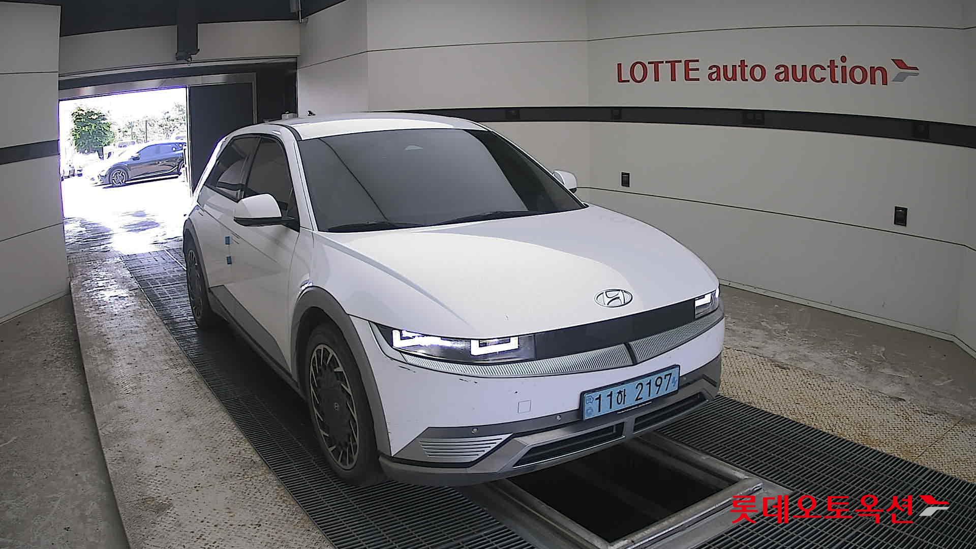 2022 - hyundai ioniq