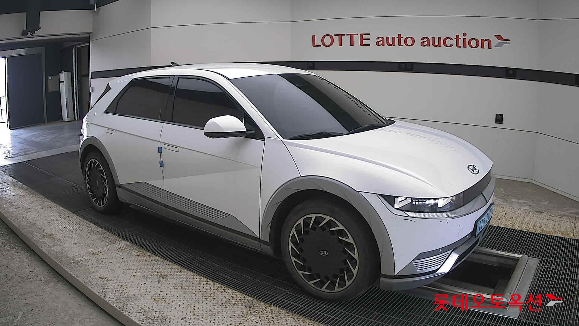 2022 - hyundai ioniq