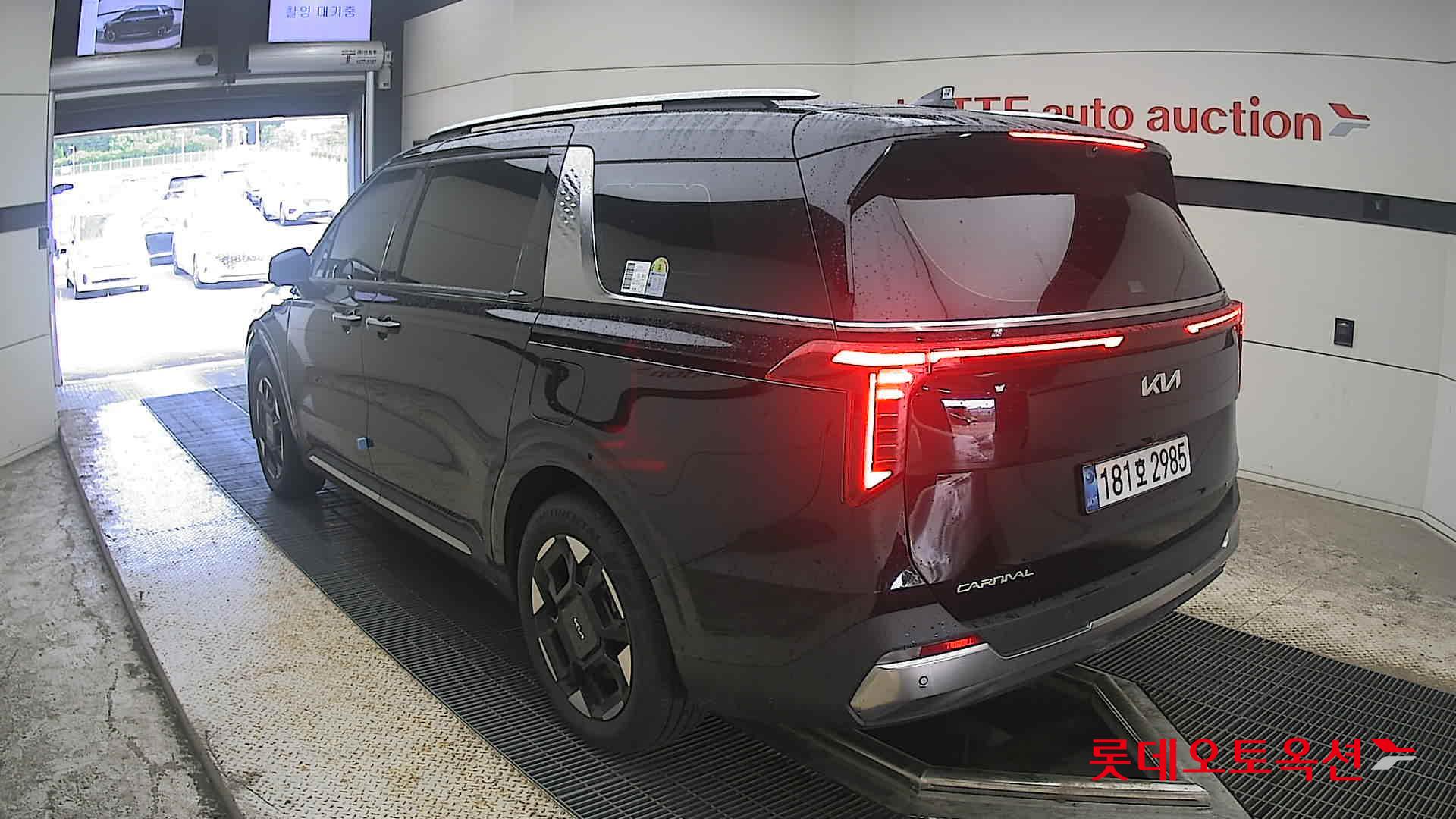 2025 - kia carnival