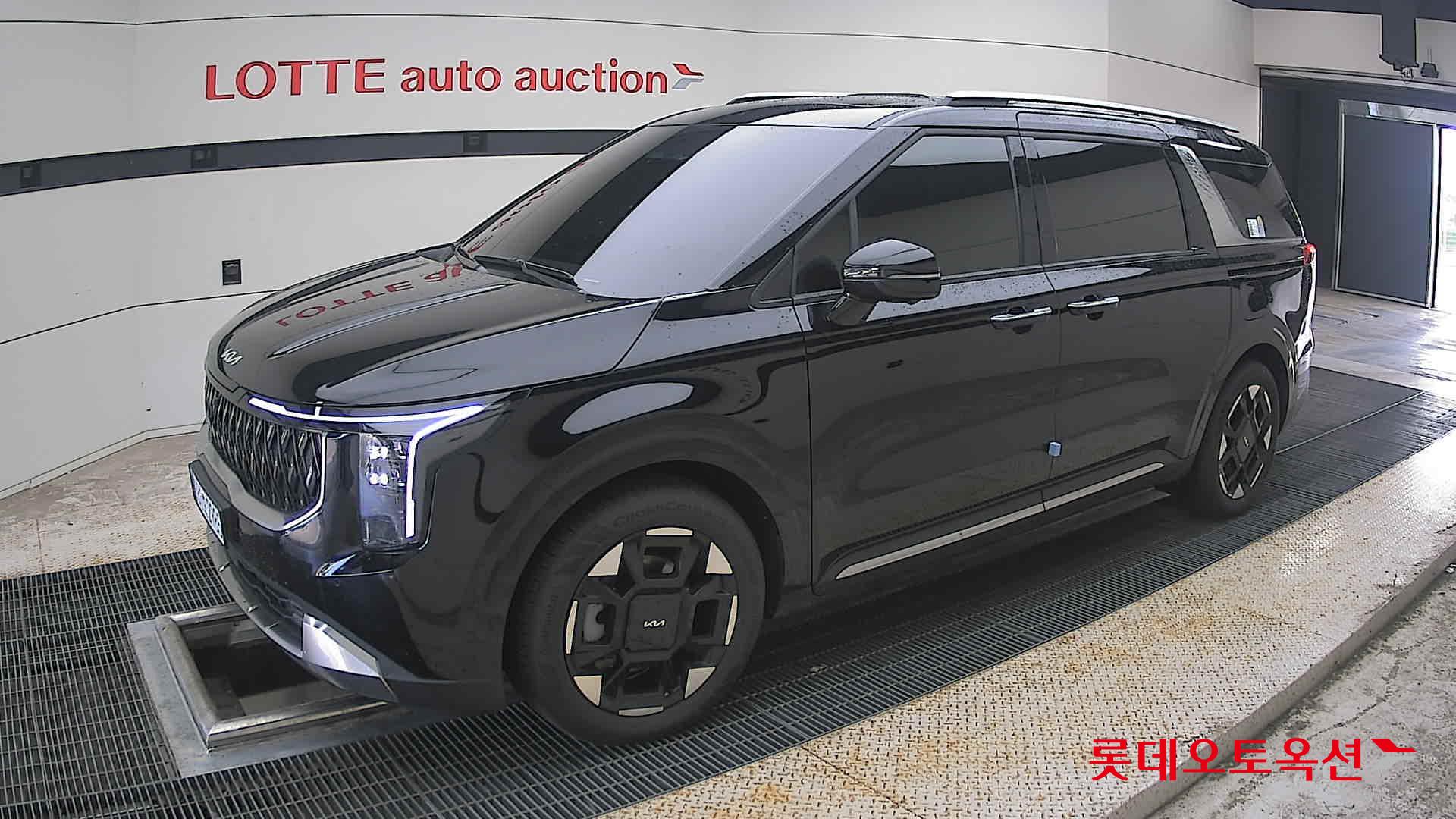 2025 - kia carnival