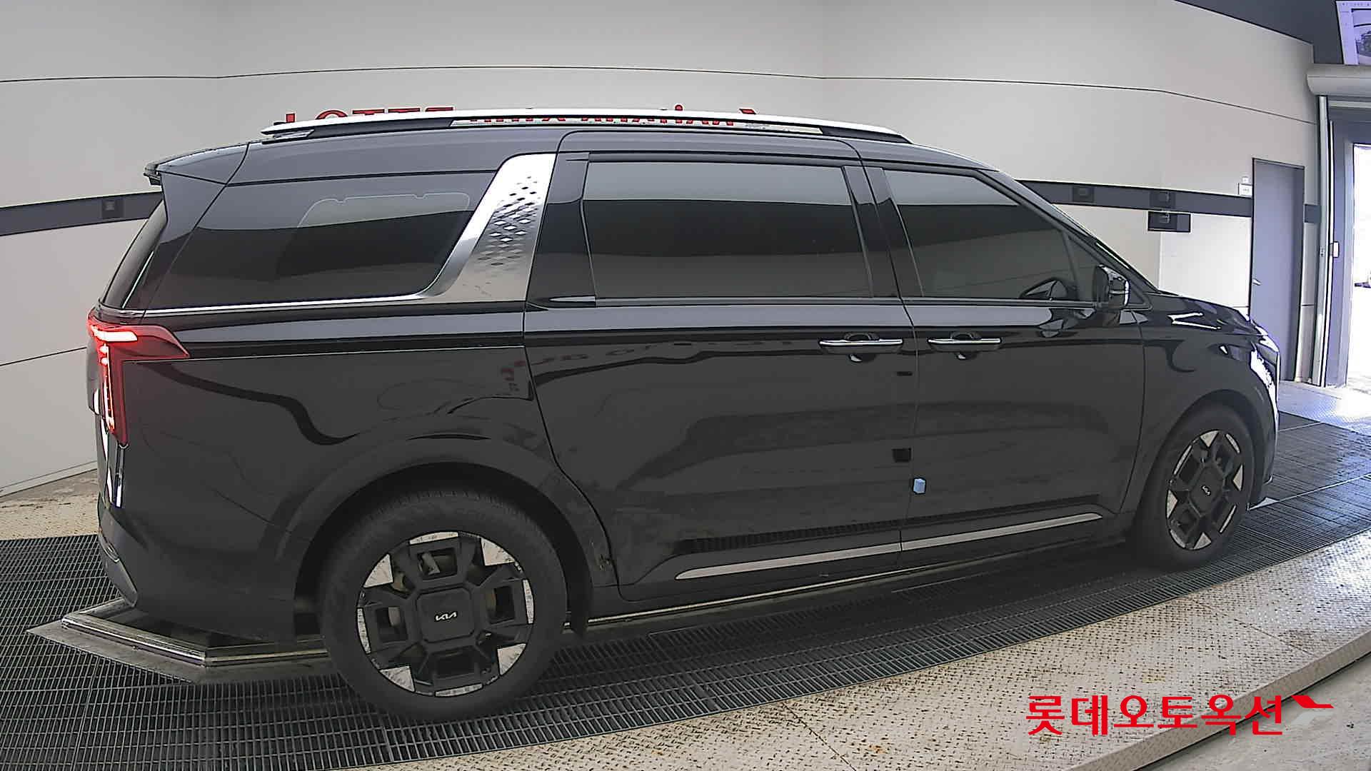 2025 - kia carnival