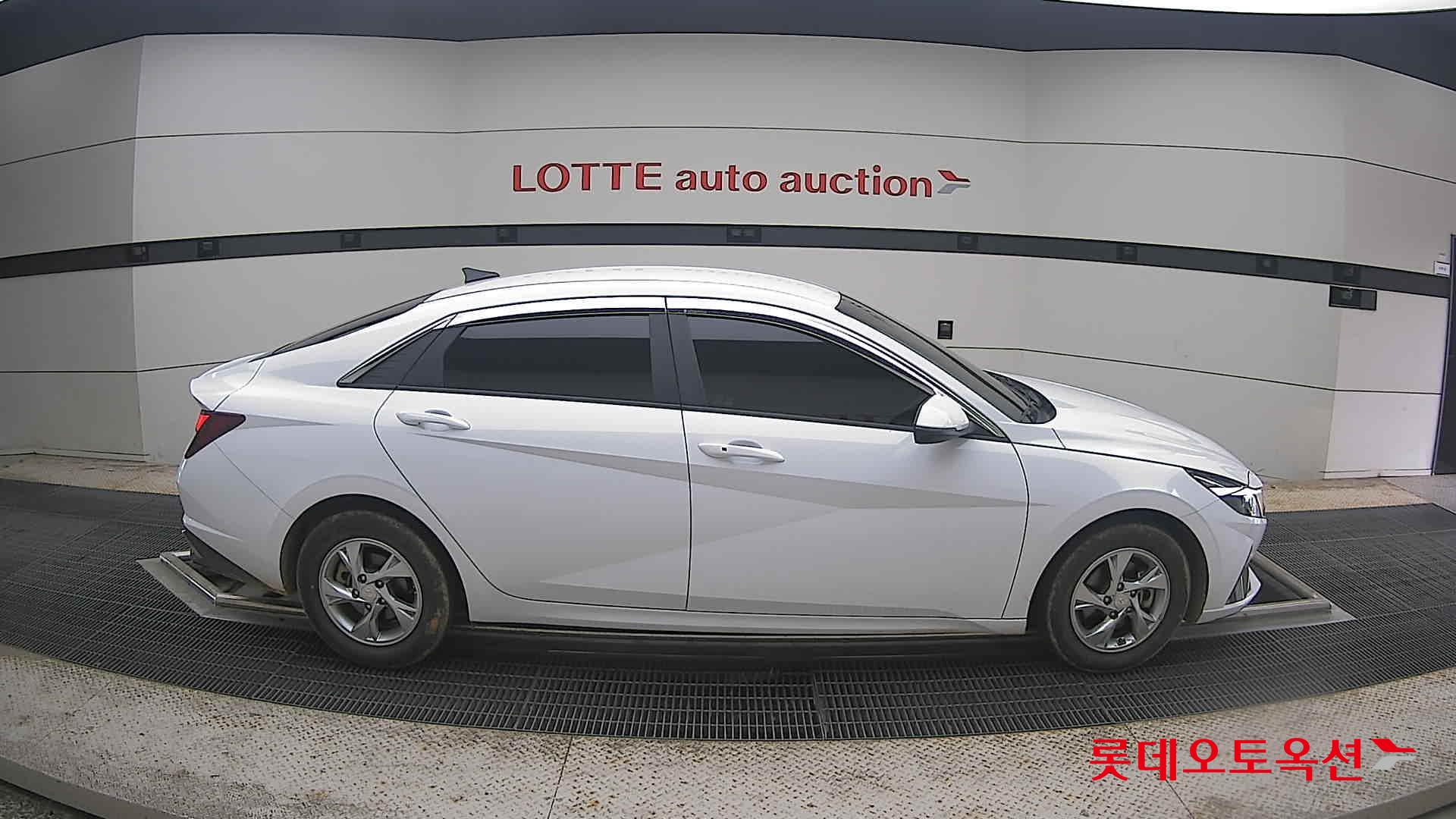 2021 - hyundai avante
