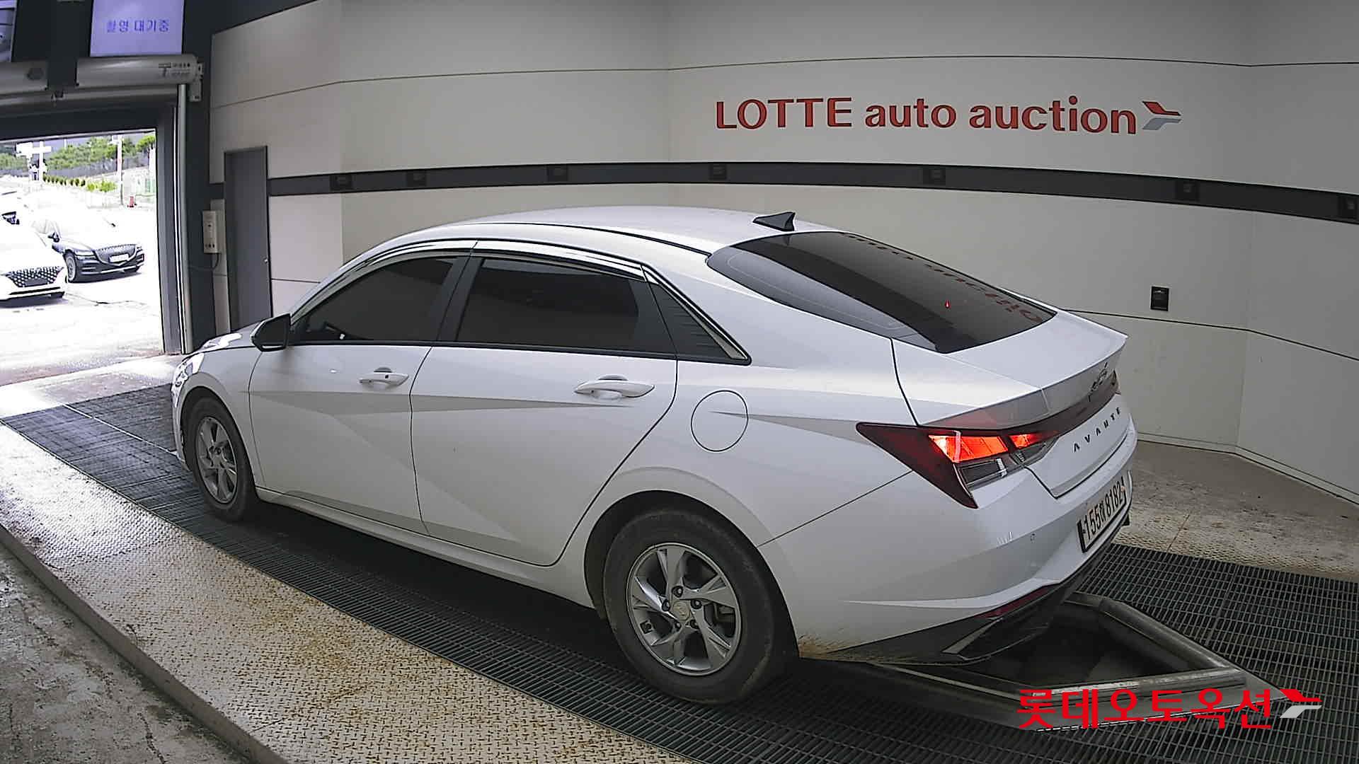 2021 - hyundai avante