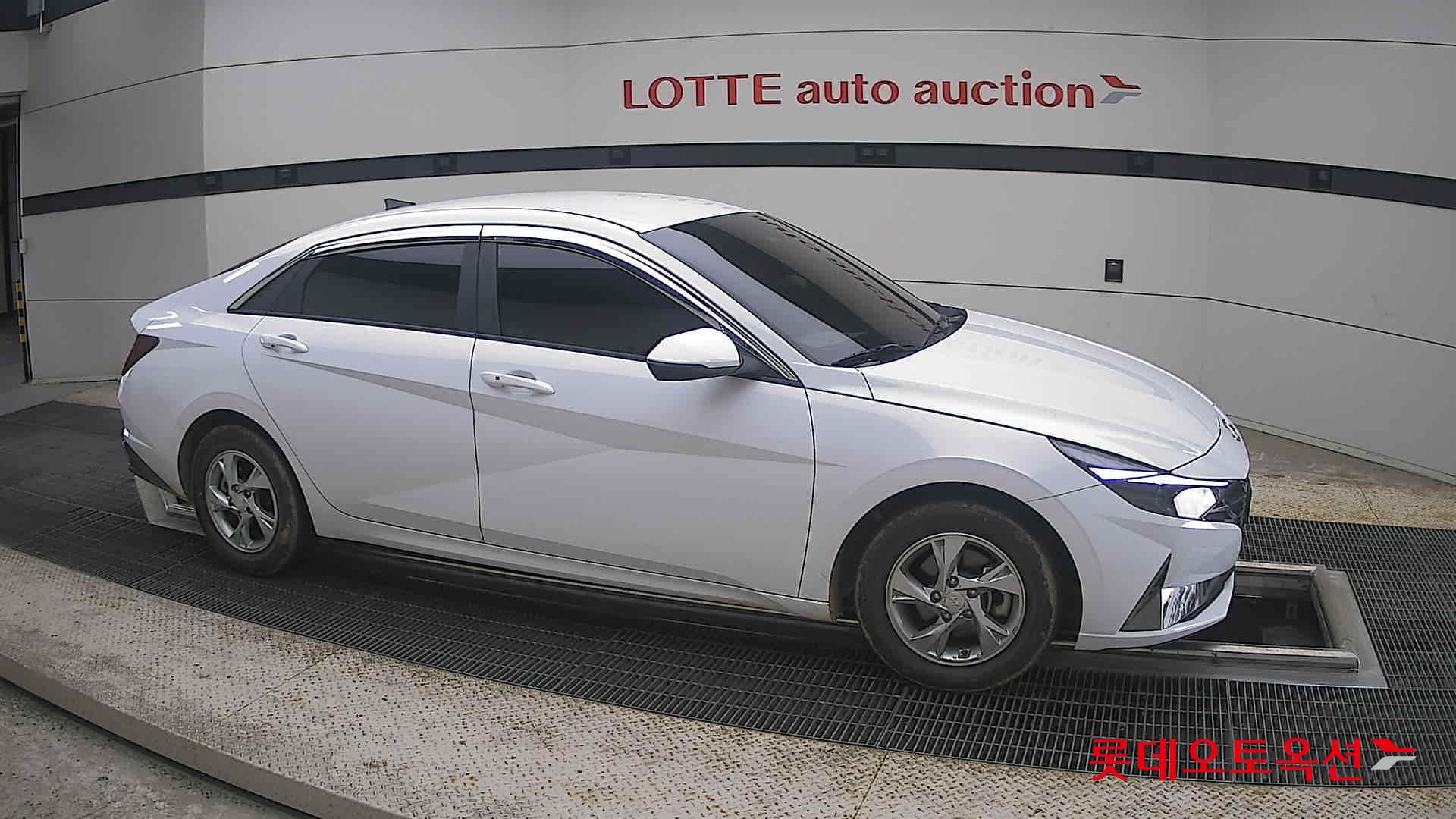 2021 - hyundai avante