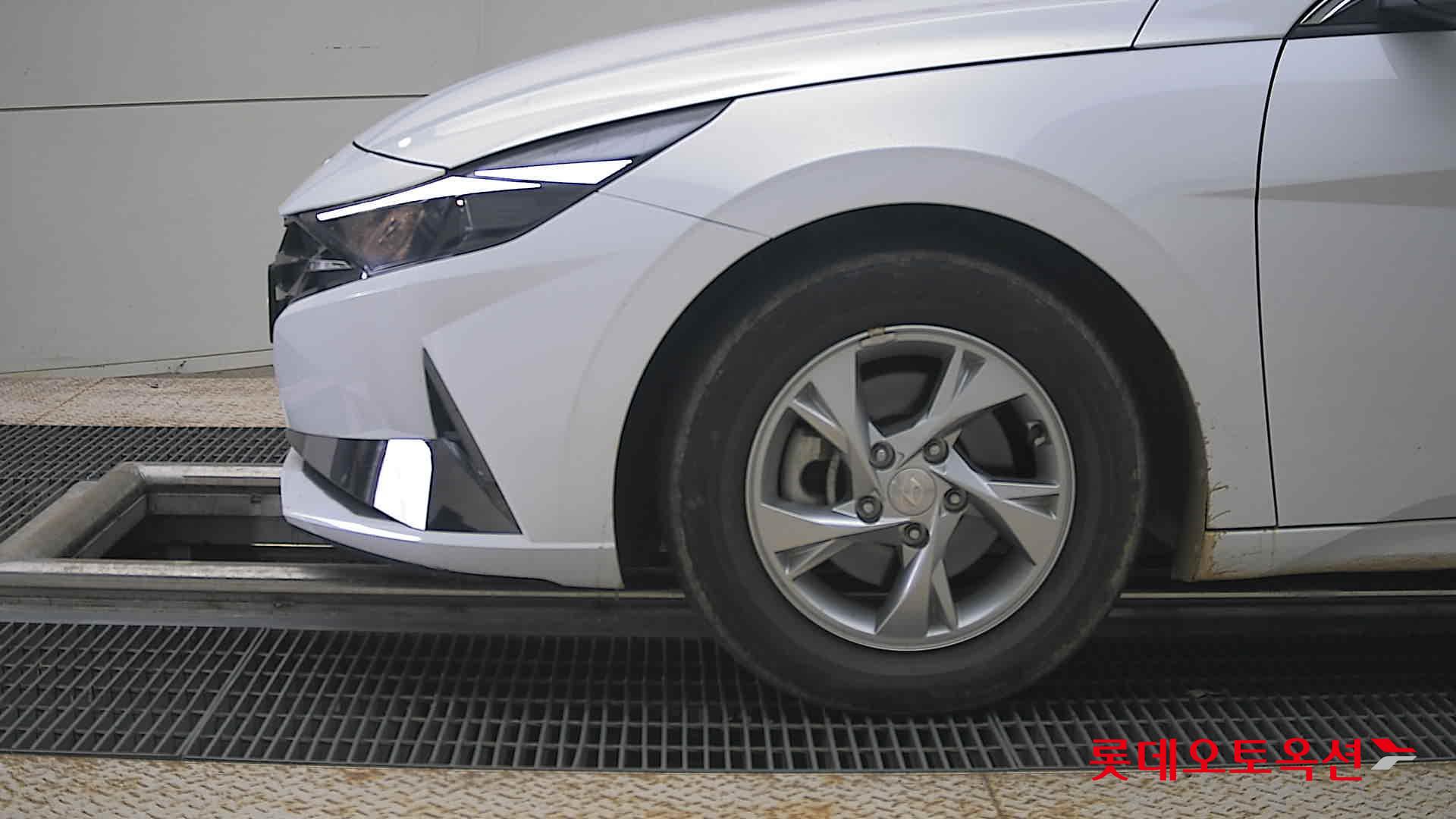 2021 - hyundai avante