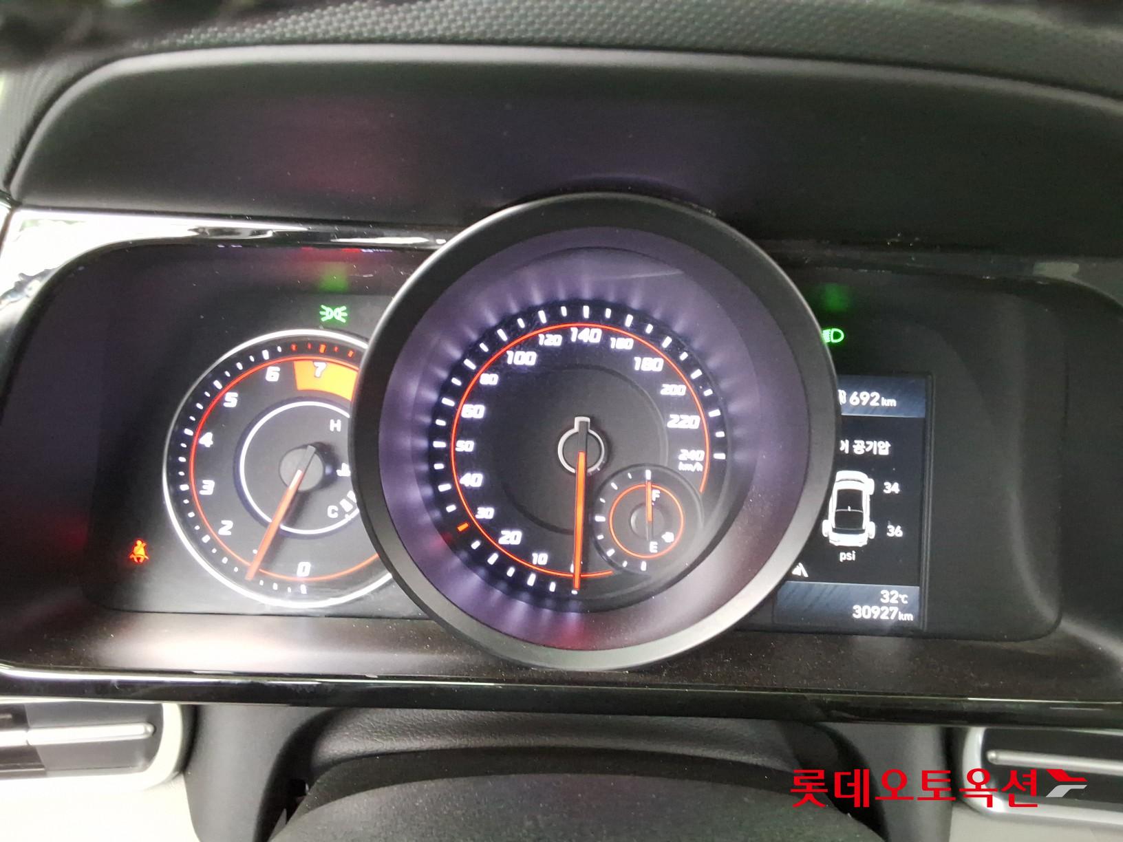 2021 - hyundai avante