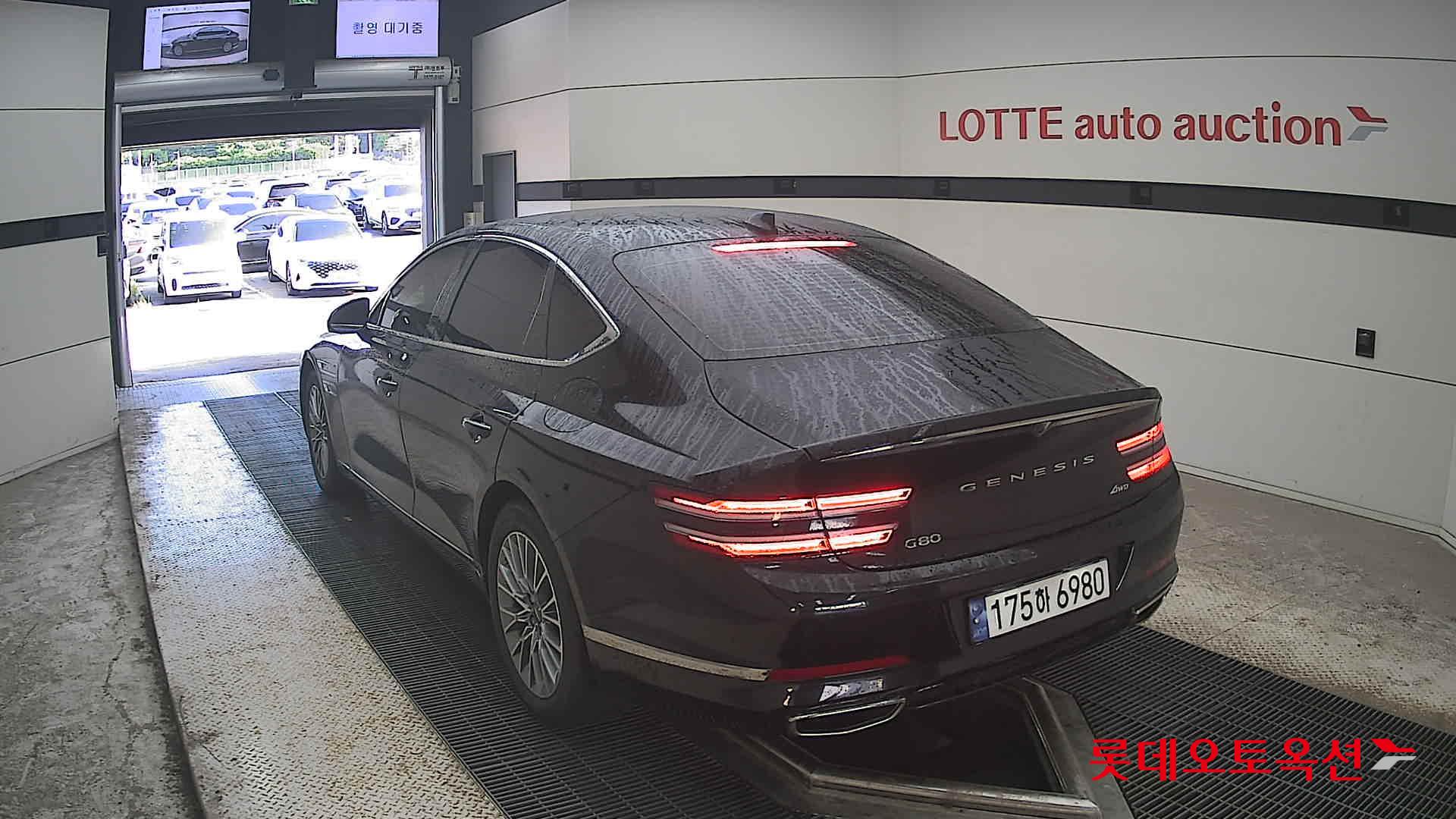 2024 - genesis g80