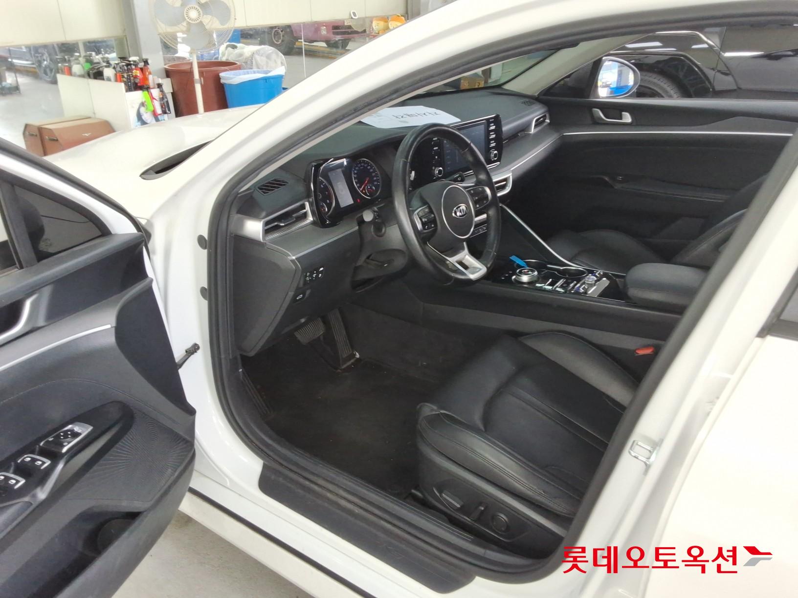 2020 - kia k5