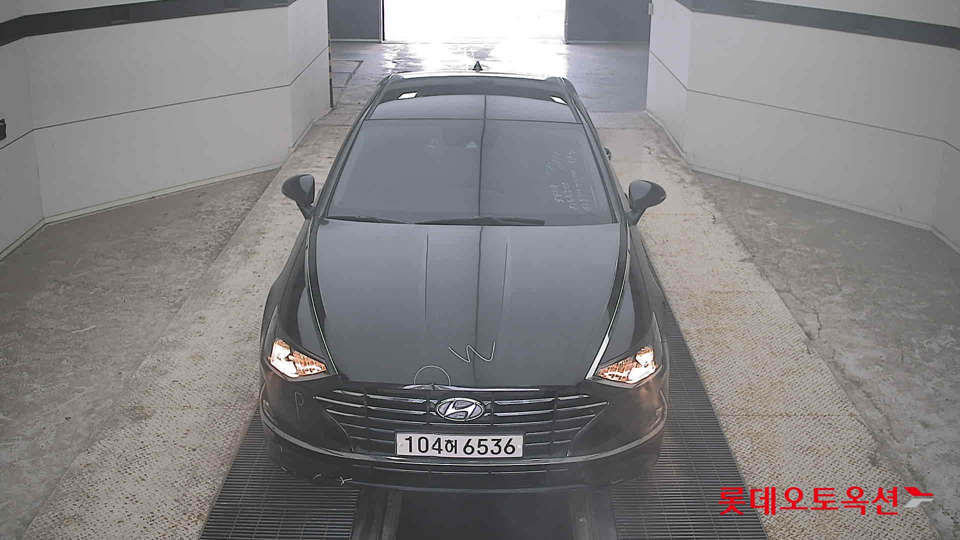 SONATA DN8 ()