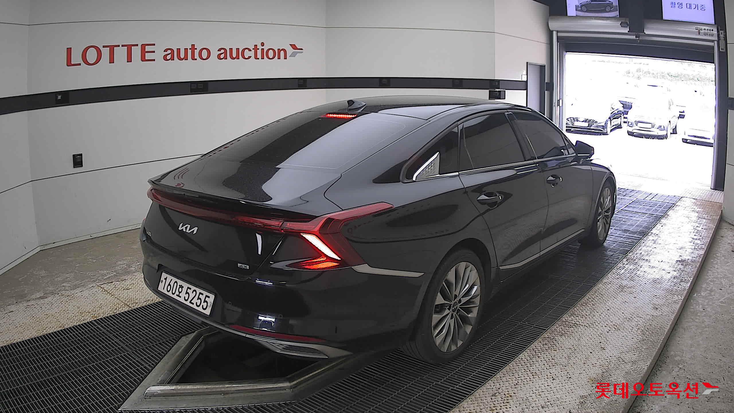 2022 - kia k8
