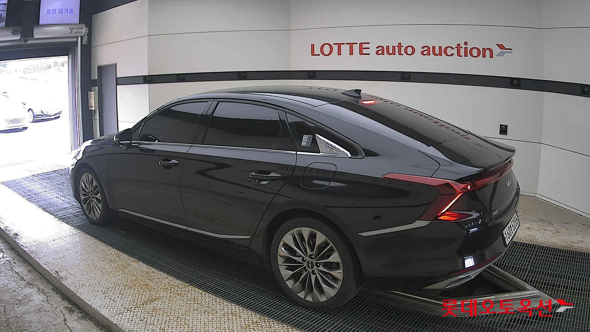 2022 - kia k8