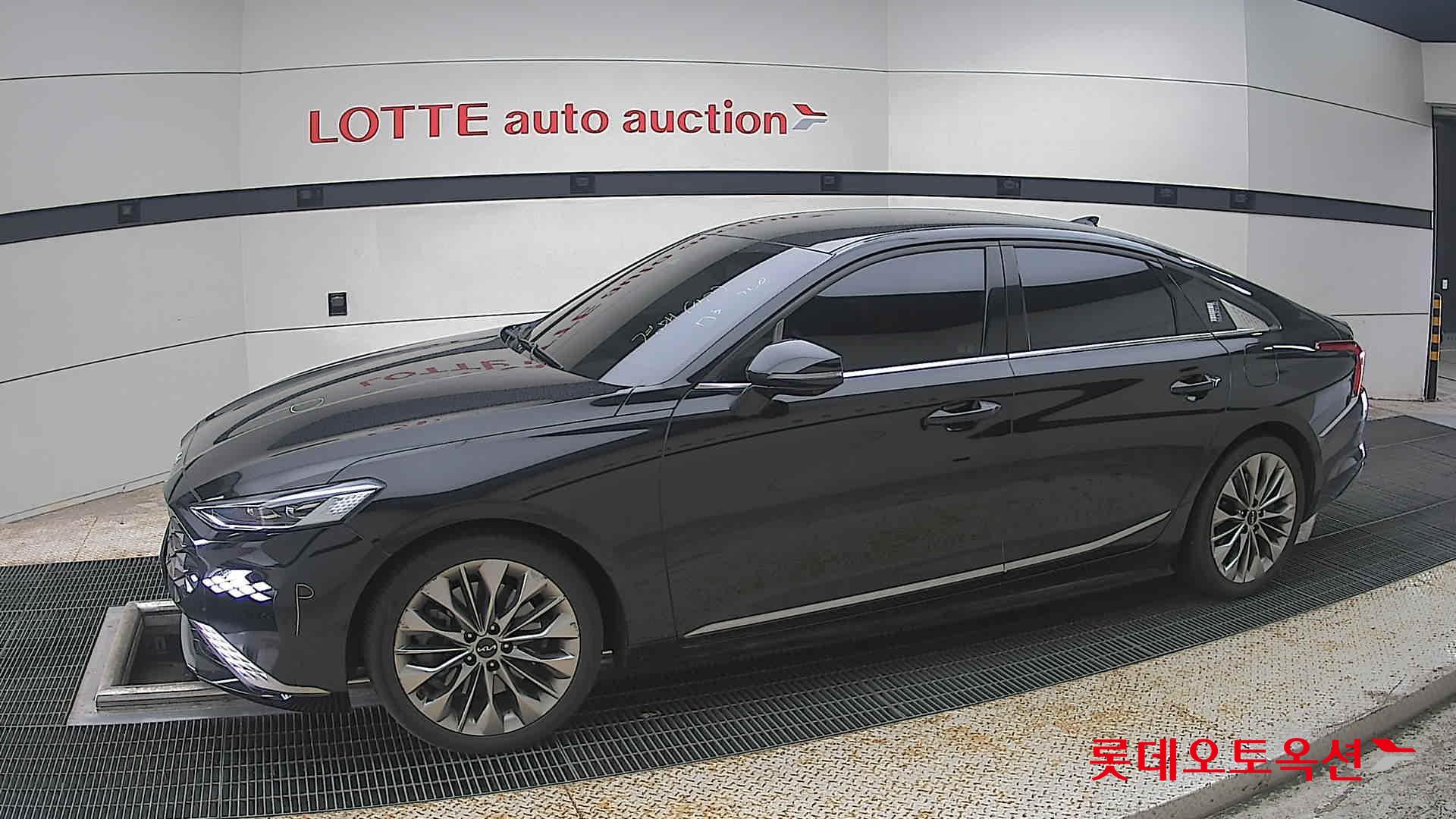 2022 - kia k8