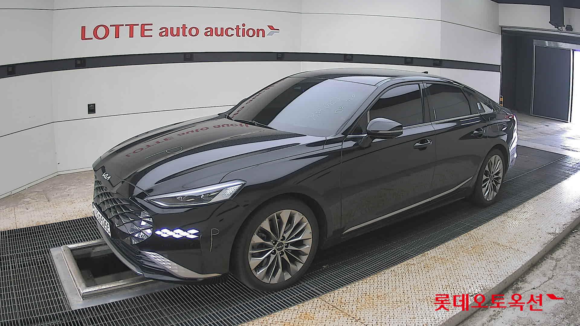 2022 - kia k8