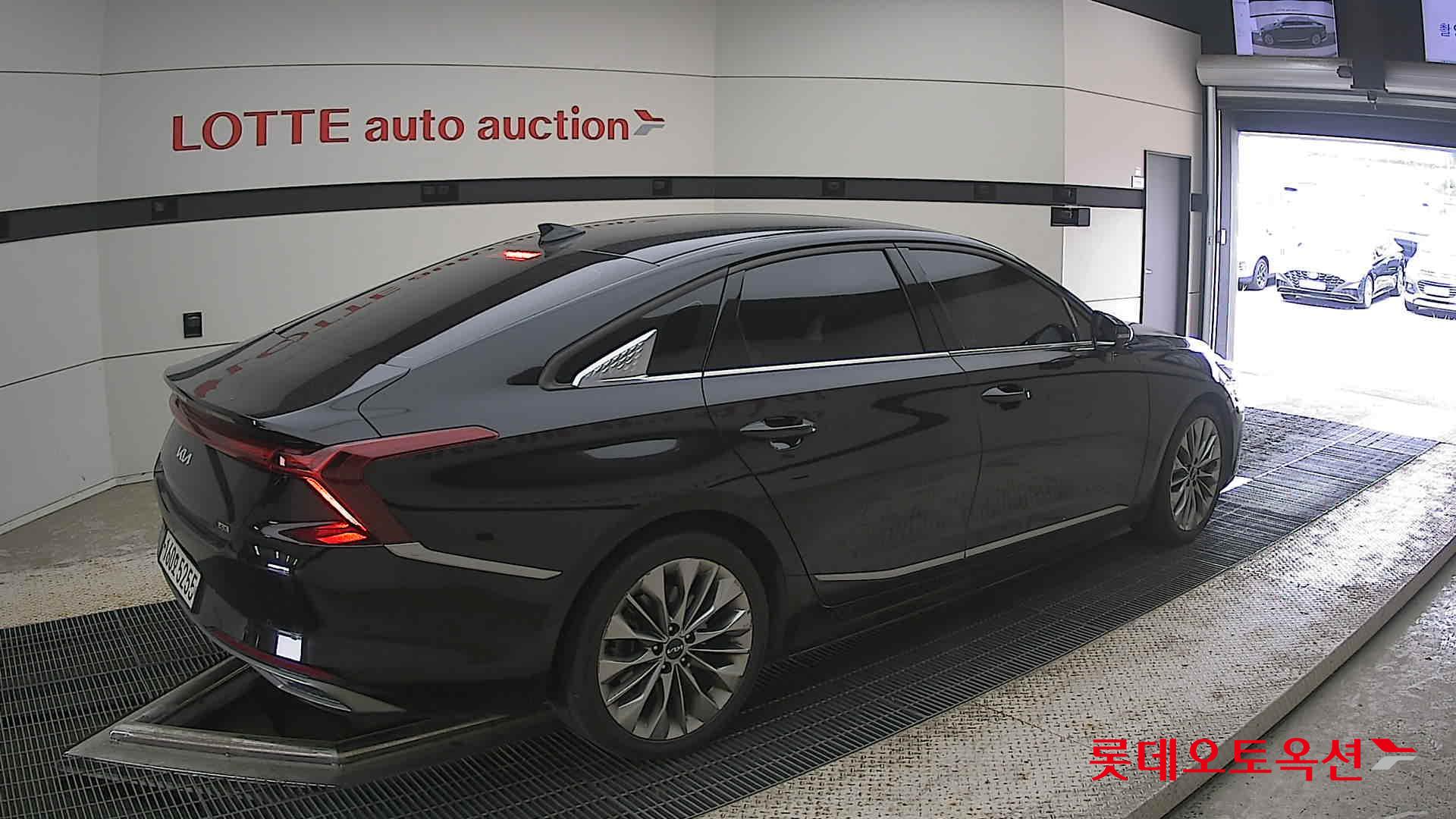 2022 - kia k8
