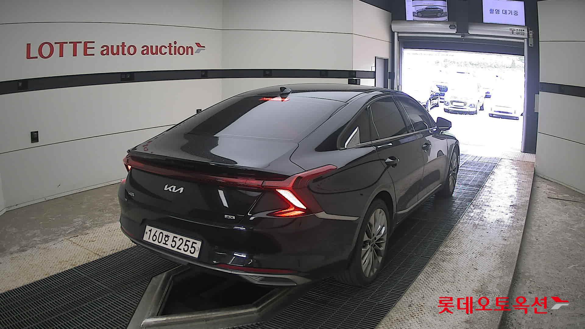 2022 - kia k8