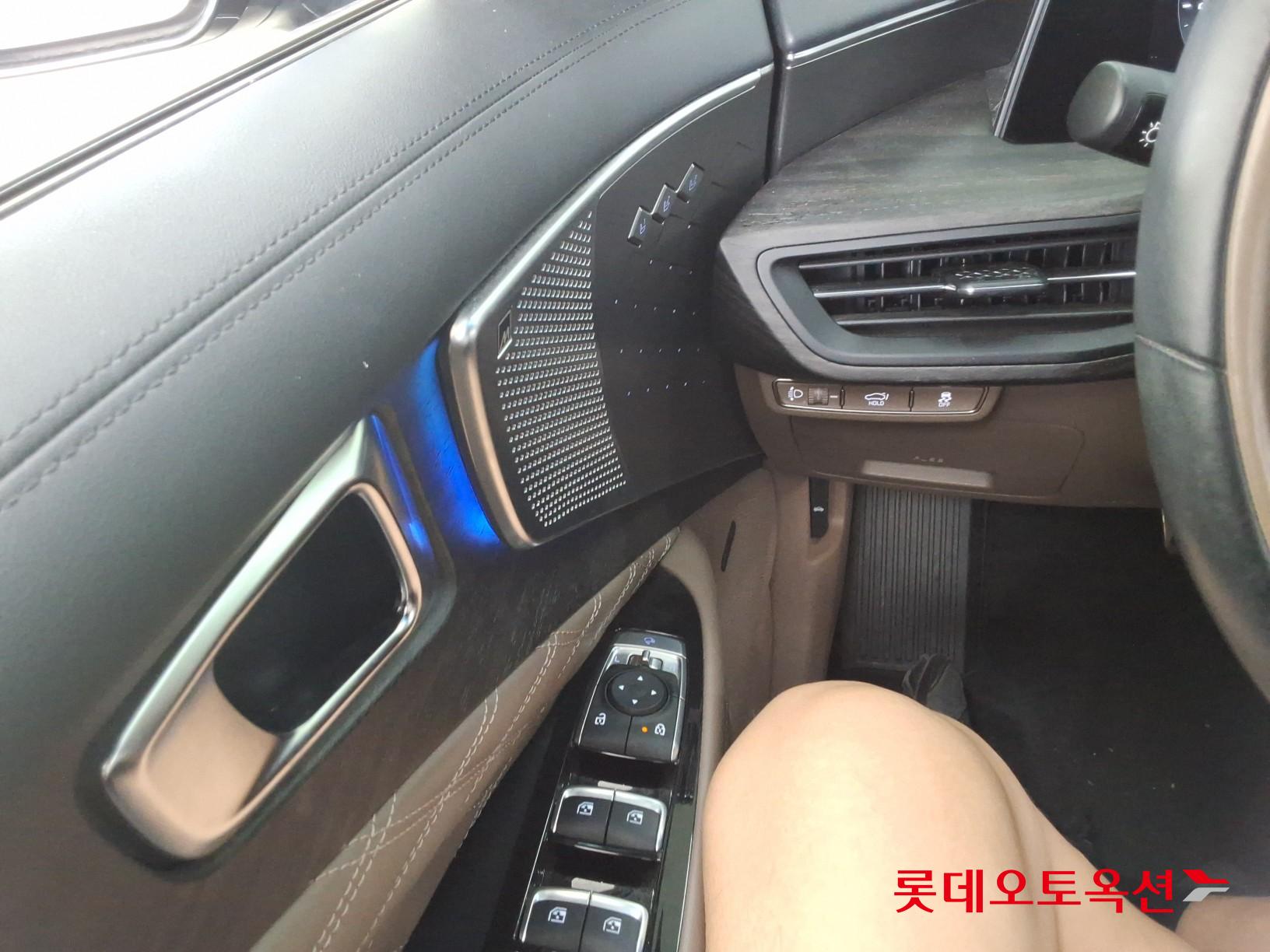 2022 - kia k8